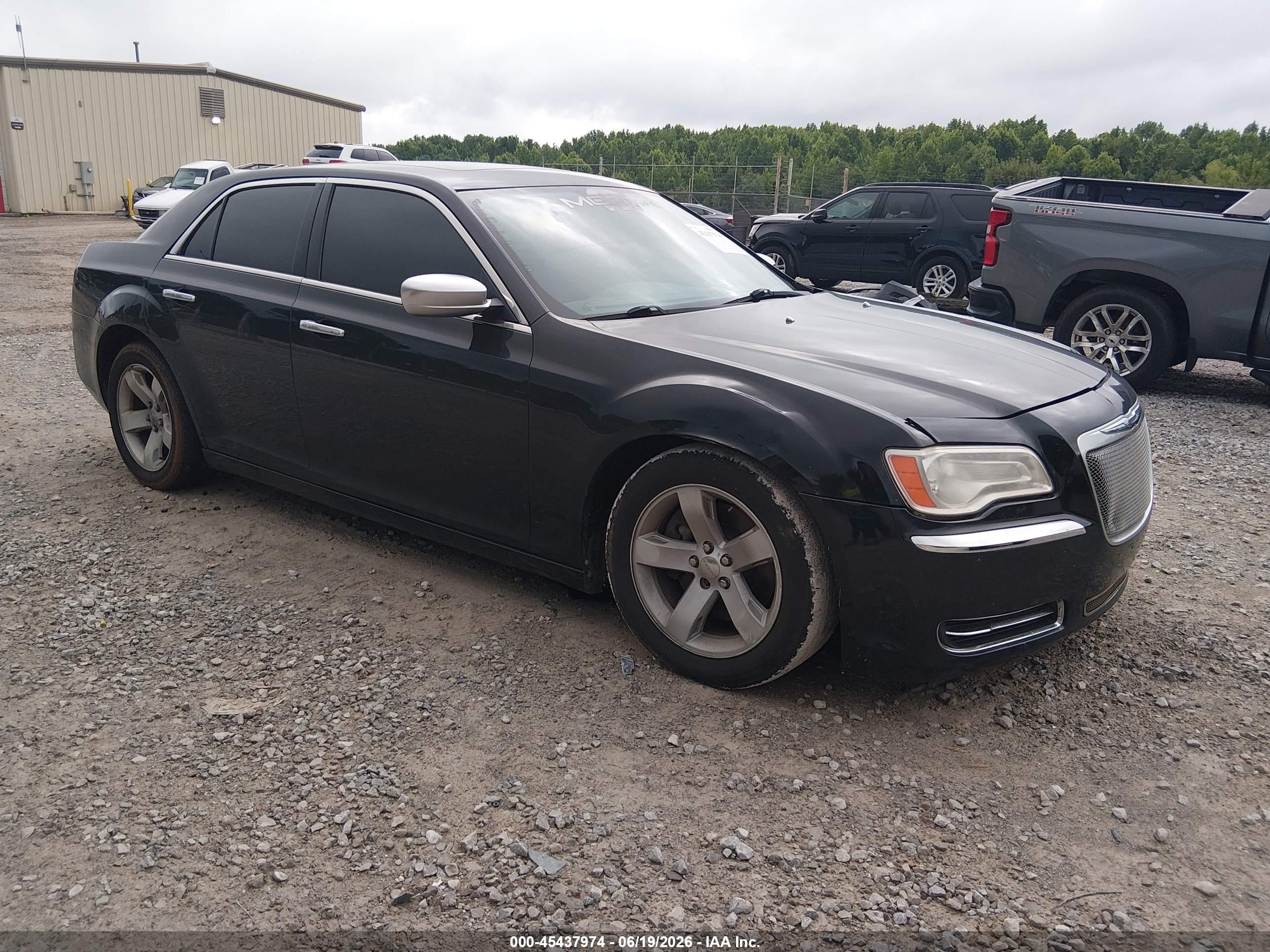 2013 Chrysler 300 C John Varvatos Limited Edition, VIN 2C3CCADT5DH703551 — Repossession