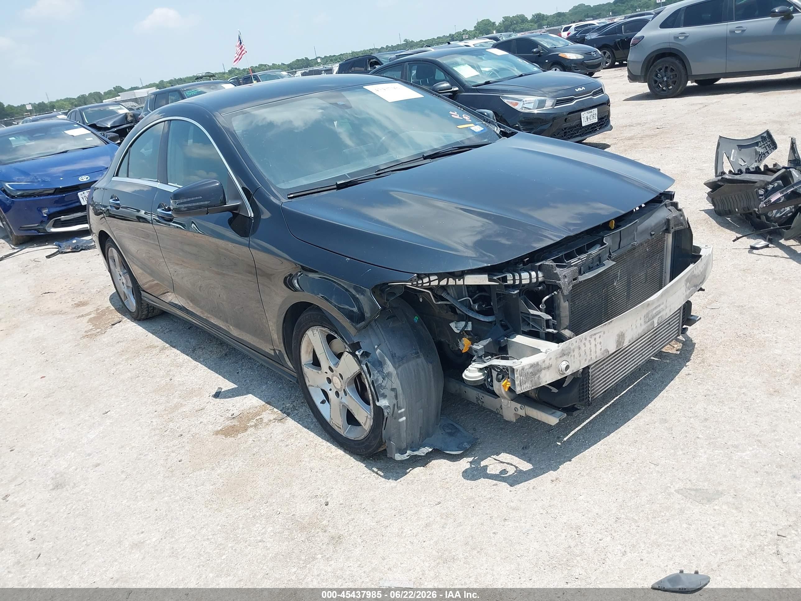 2016 Mercedes-Benz CLA 250, VIN WDDSJ4GB5GN356936 — Front end