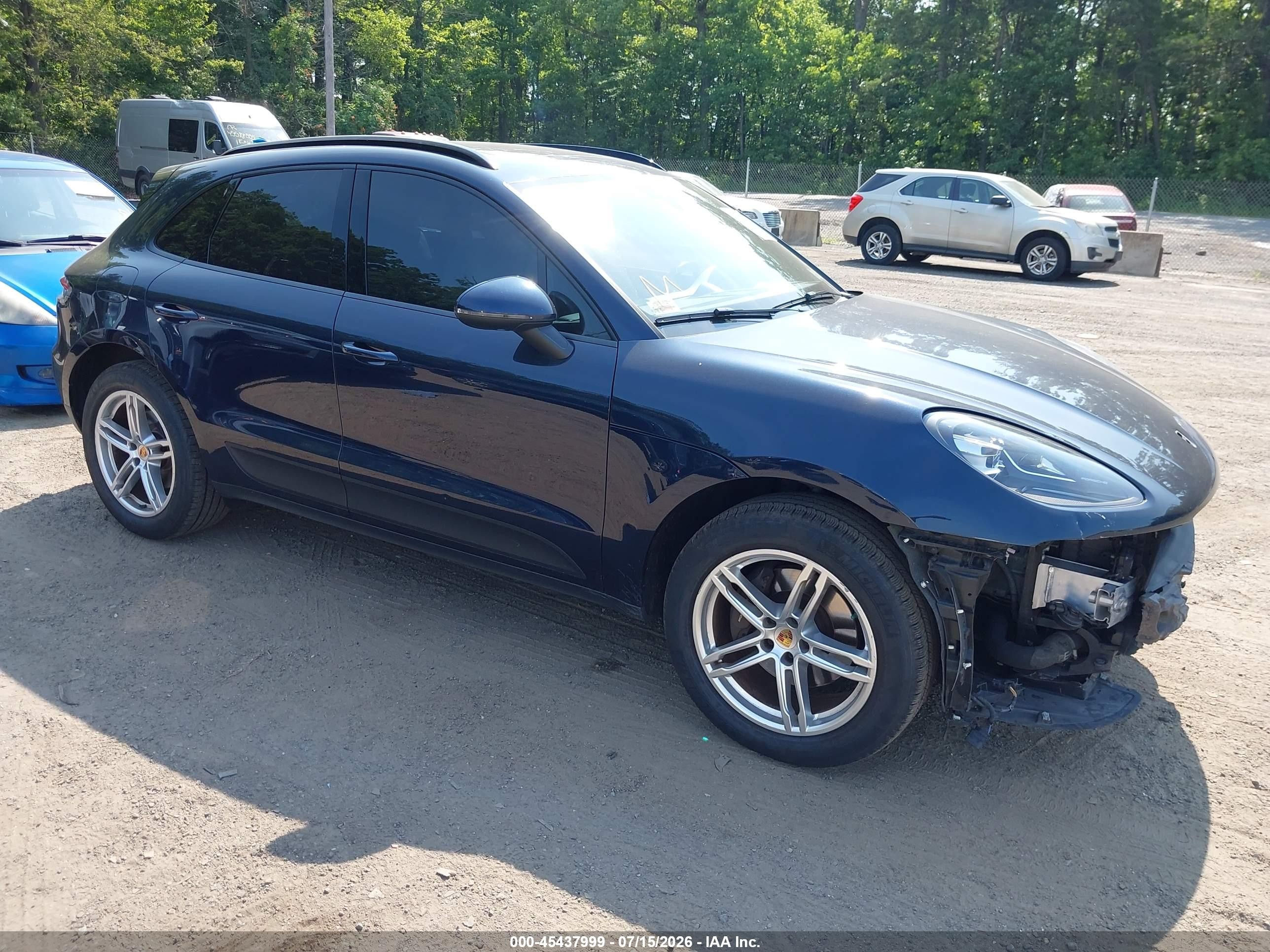 2019 Porsche Macan, VIN WP1AA2A57KLB06808 — Front end