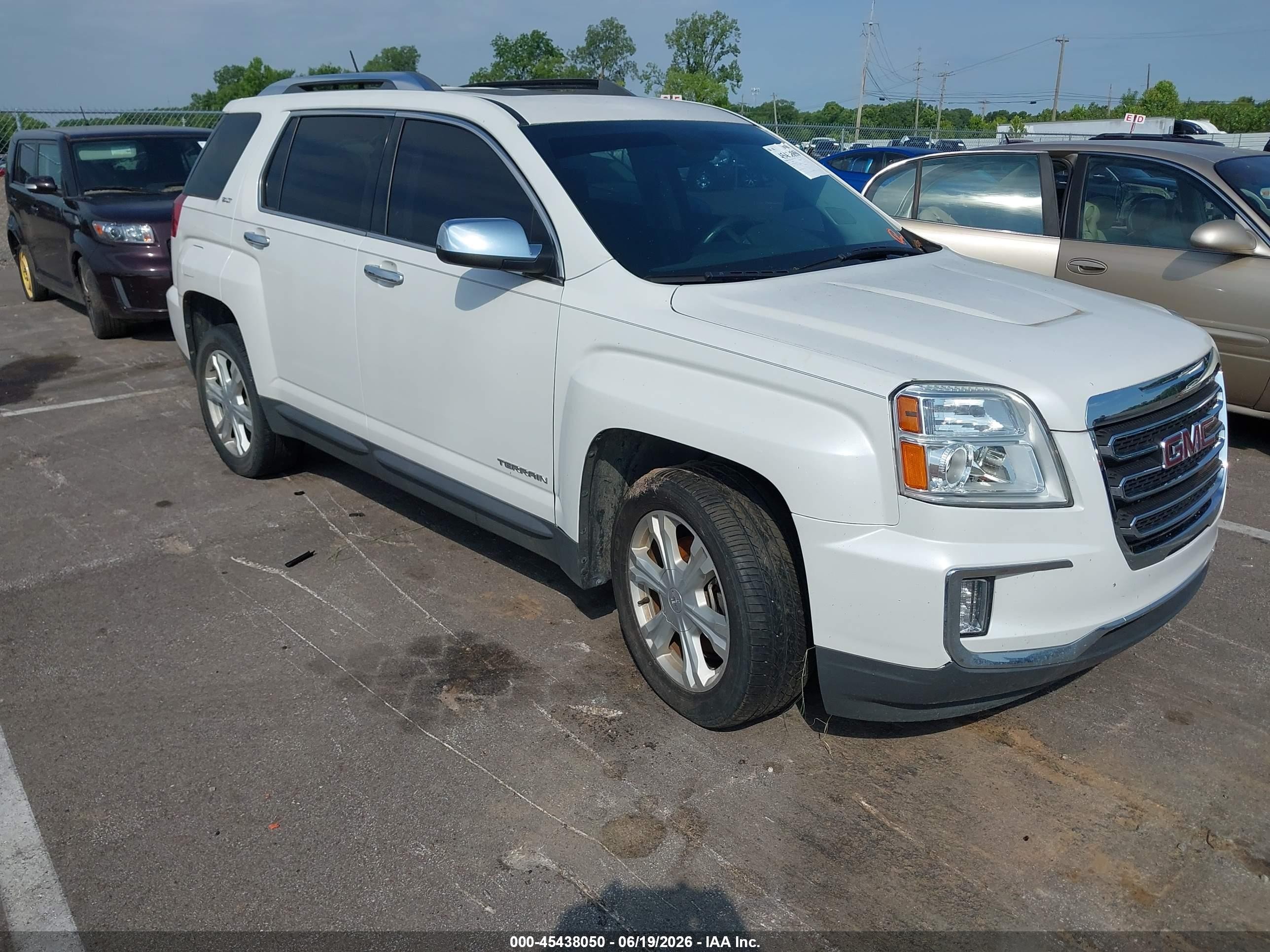 2016 GMC Terrain SLT, VIN 2GKFLUEK1G6124710 — Normal wear