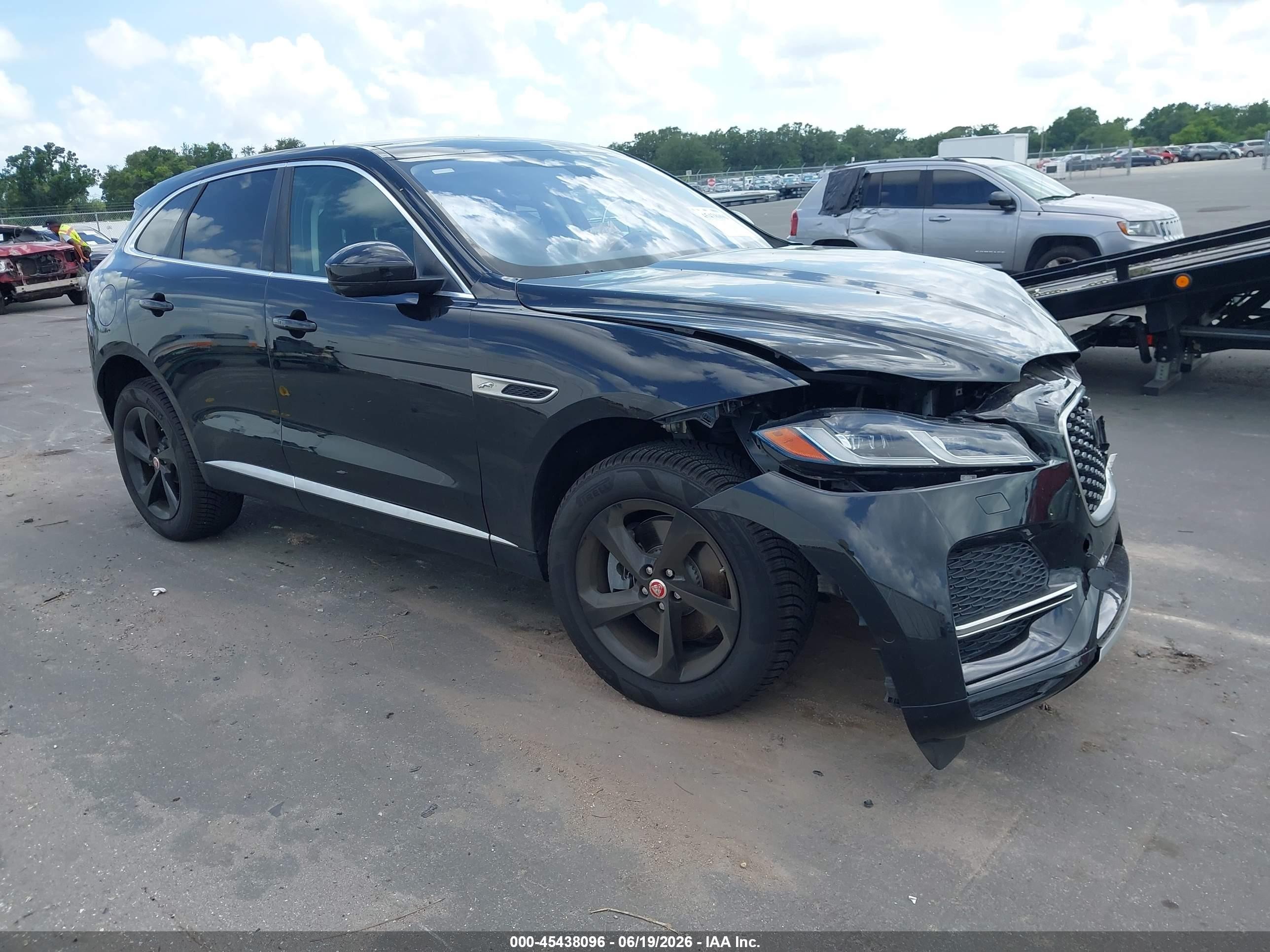 2021 Jaguar F-Type, VIN SADCK2EX0MA674162 — Front end