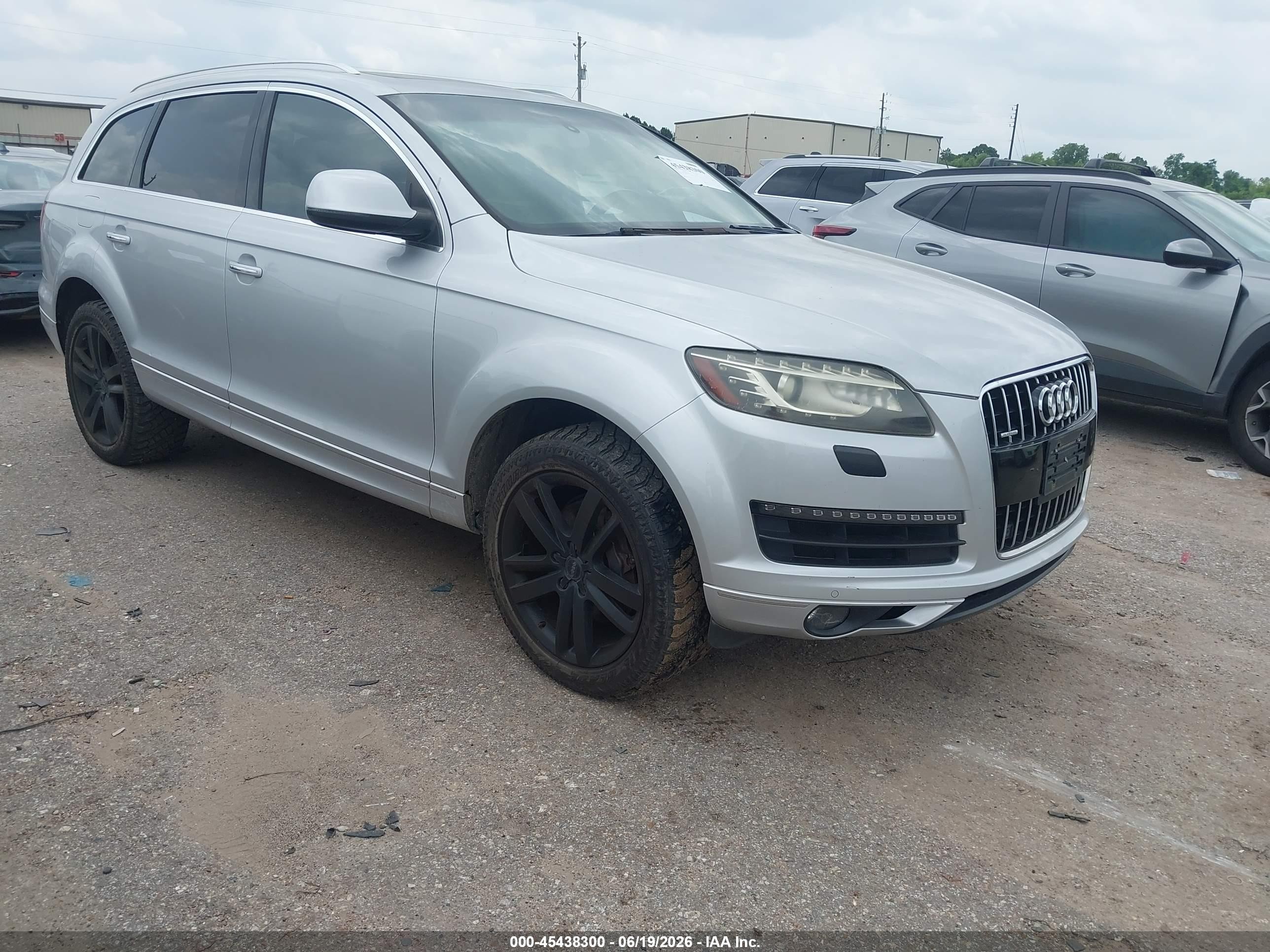 2013 Audi Q7 Premium Plus, VIN WA1LGAFE9DD002386 — Normal wear