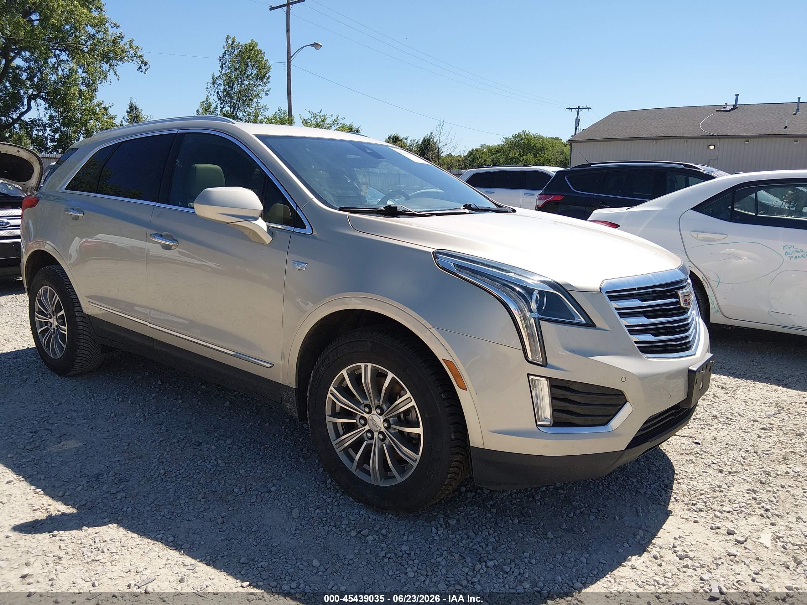 2017 Cadillac XT5 Luxury FWD, VIN 1GYKNBRS3HZ133136 — Water / flood