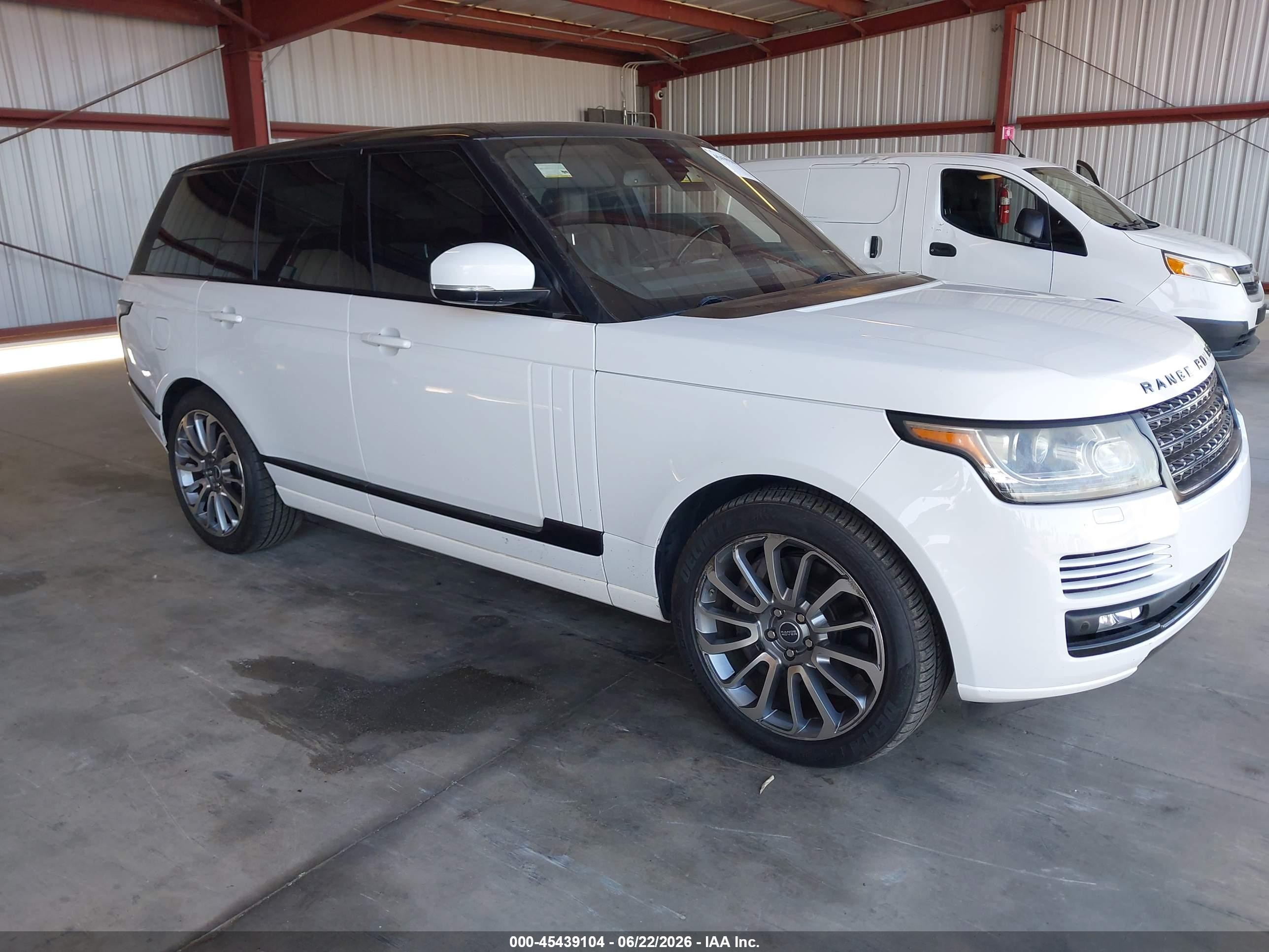 2016 Land Rover Range Rover Supercharged, VIN SALGS2EF7GA267070 — Normal wear