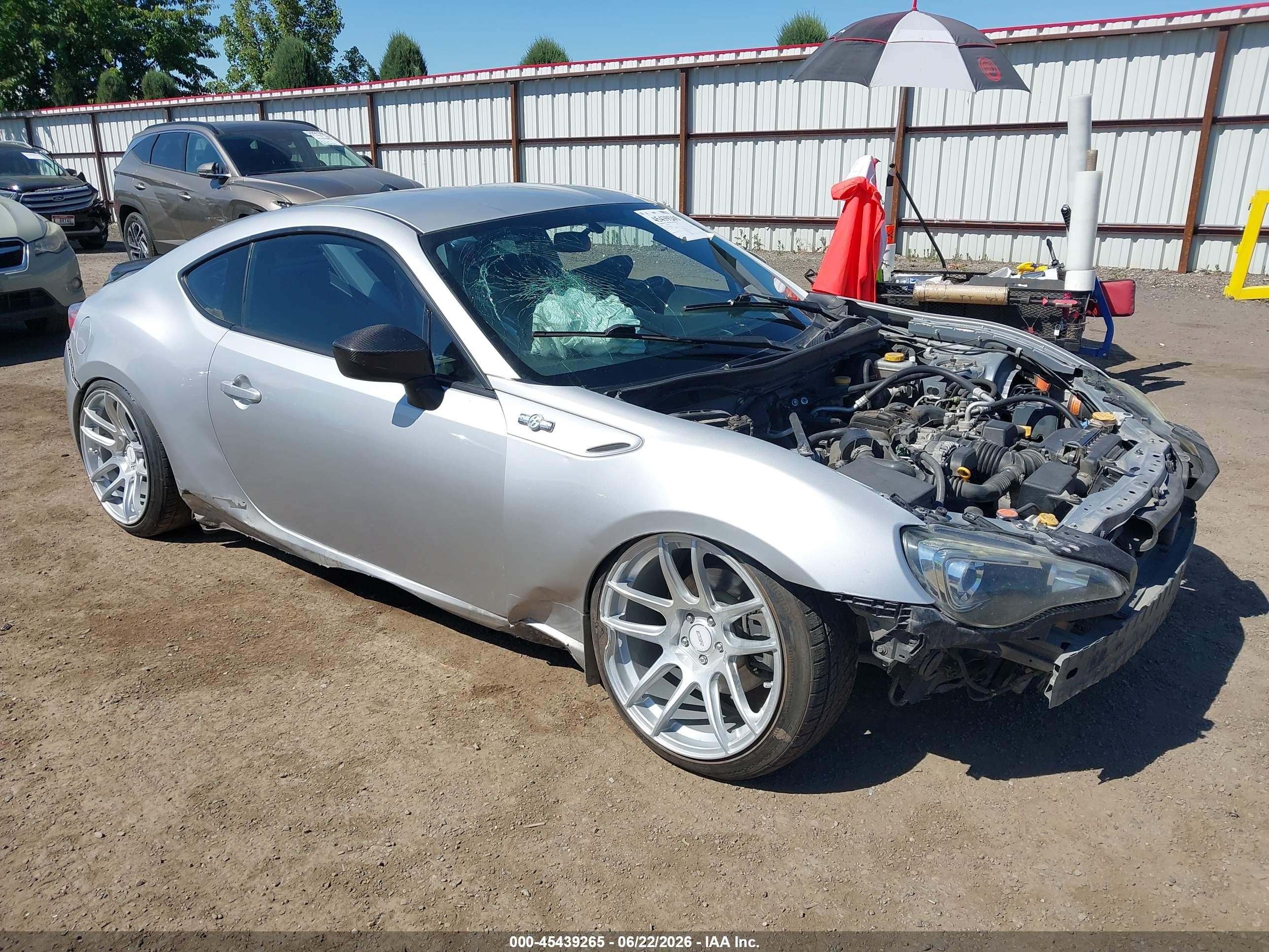 2013 Scion FR-S, VIN JF1ZNAA12D1720105 — Front end