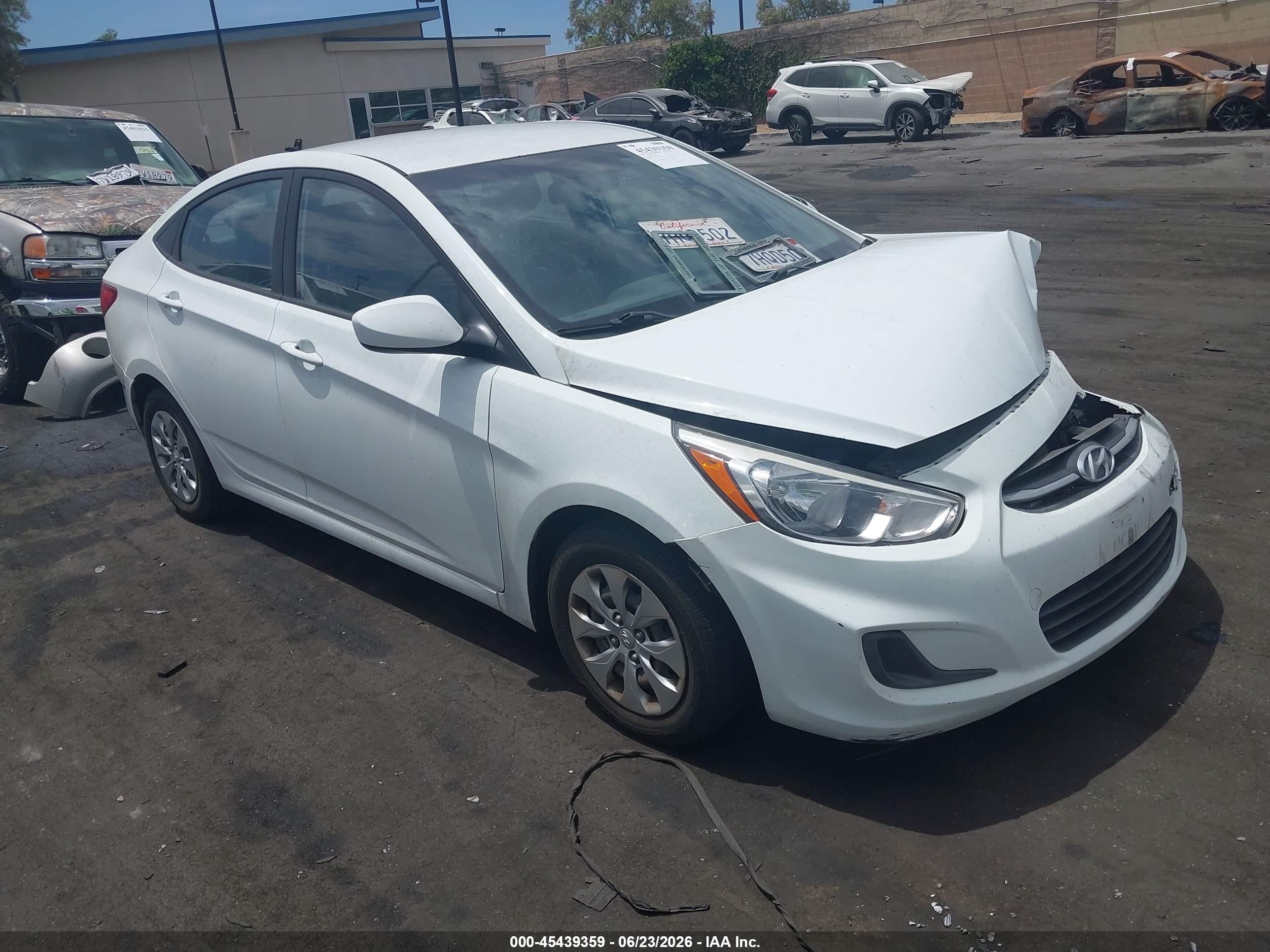 2015 Hyundai Accent GLS, VIN KMHCT4AE8FU881923 — Front end