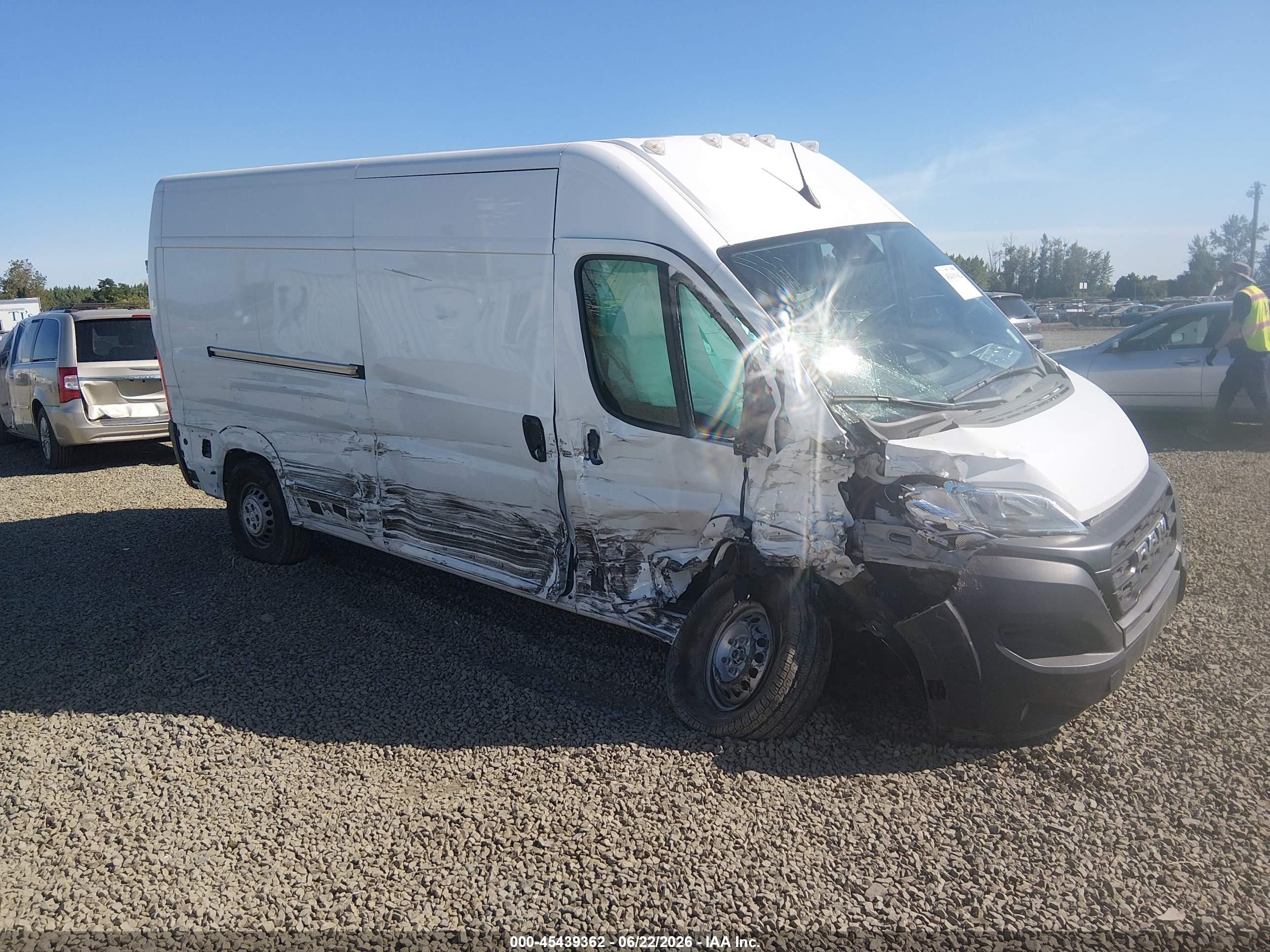 2024 Ram ProMaster Cargo Tradesman, VIN 3C6LRVDG8RE149470 — Side