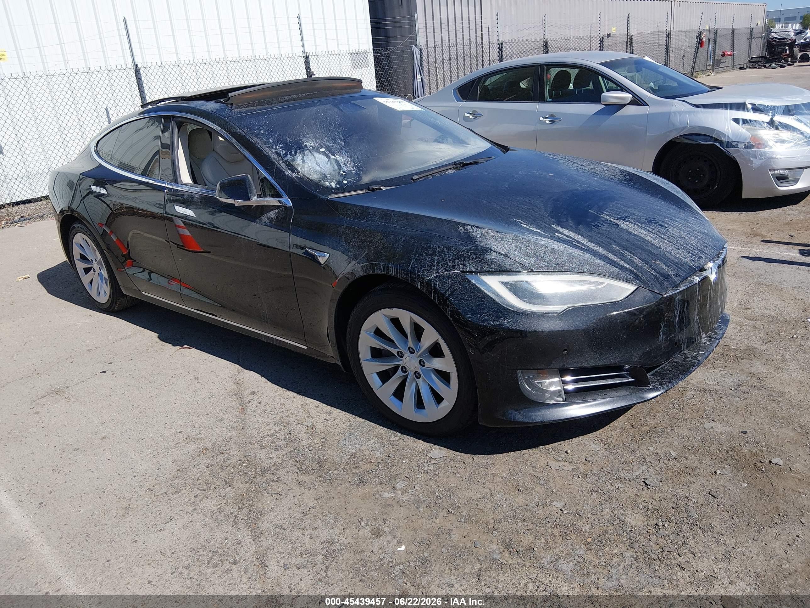2018 Tesla Model S 75D, VIN 5YJSA1E22JF260912 — Interior fire