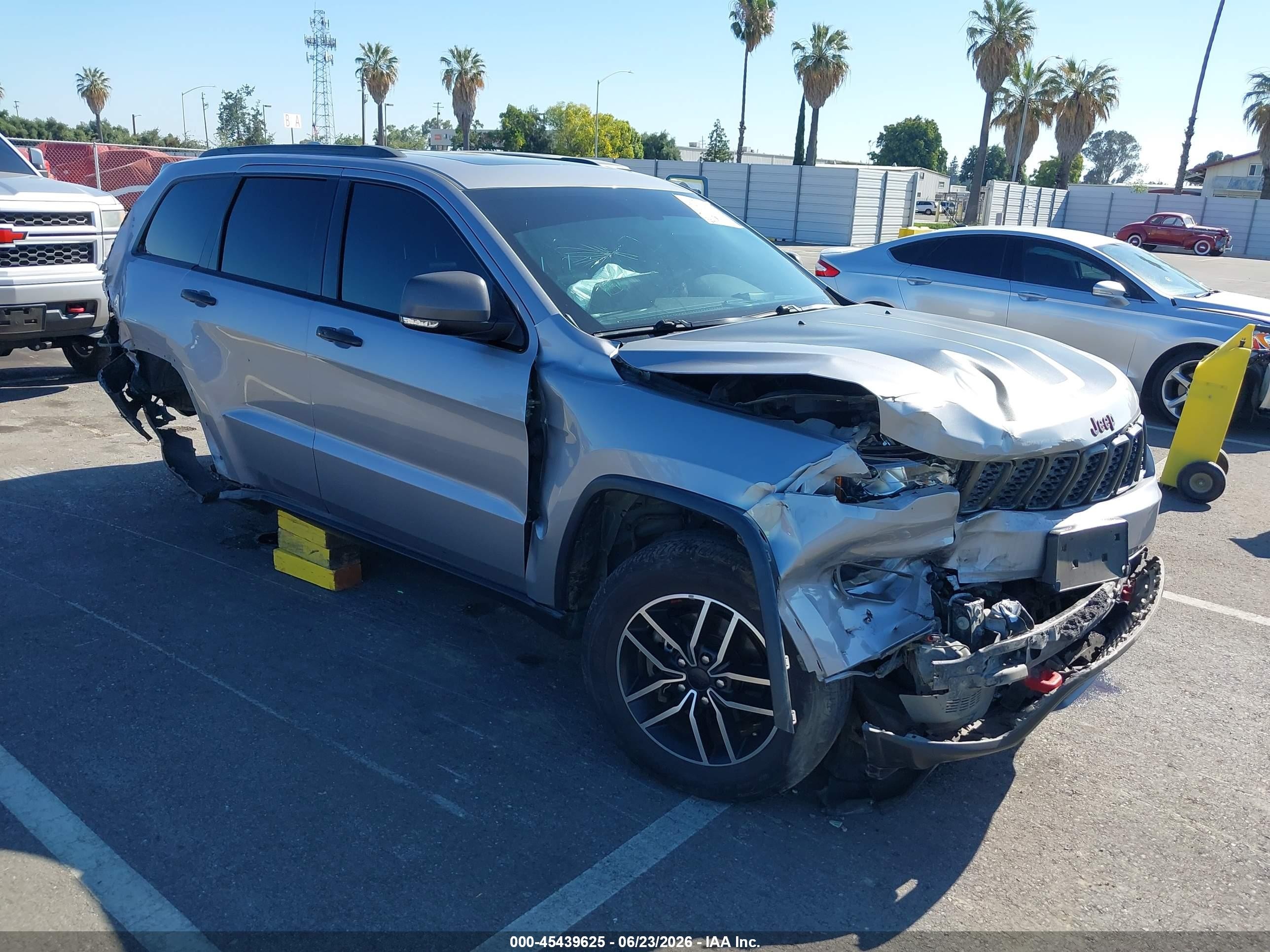2020 Jeep Grand Cherokee Trailhawk, VIN 1C4RJFLG4LC288303 — All over