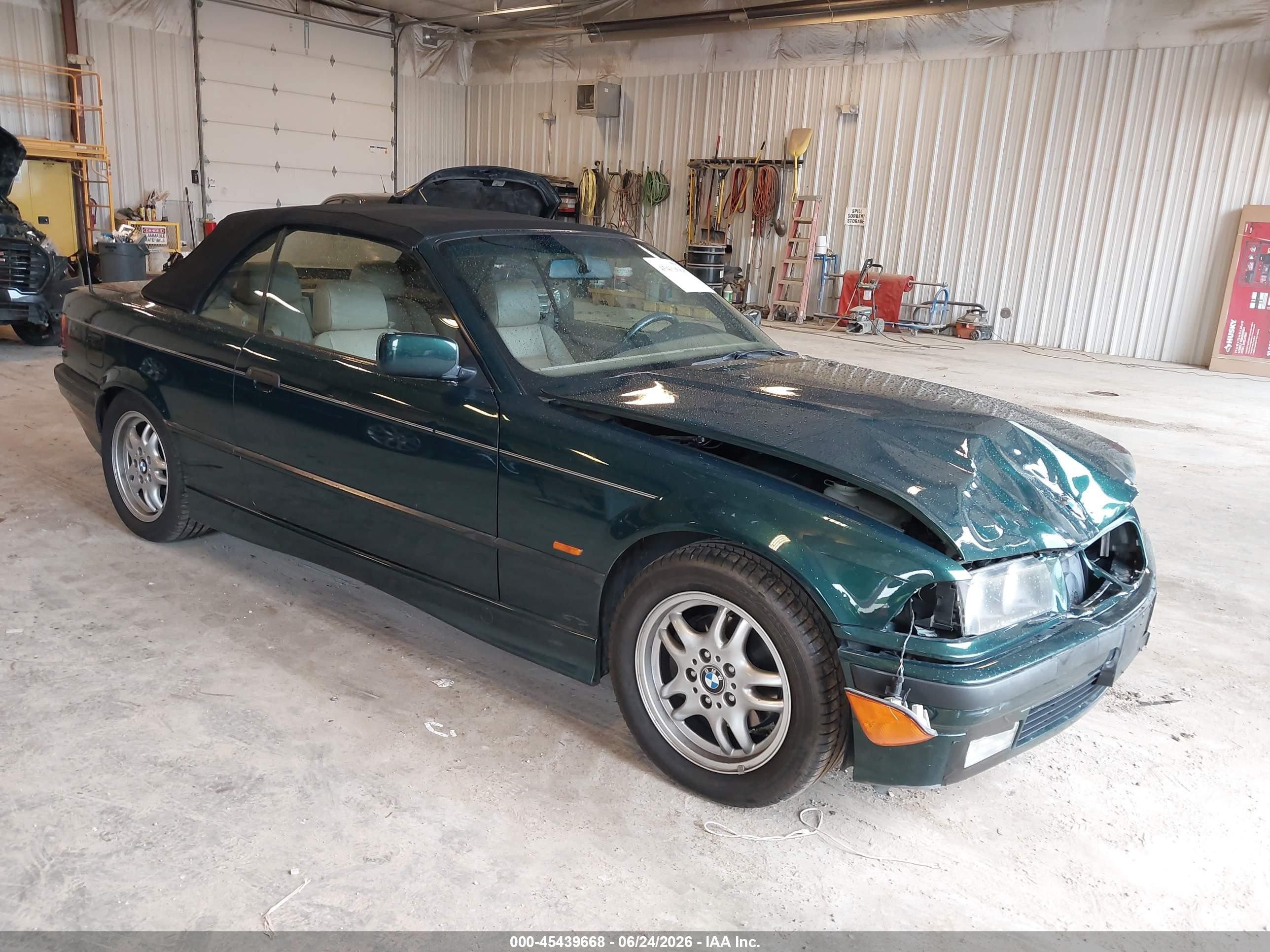 1999 BMW 3 Series 323i, VIN WBABJ7338XEA18263 — Front end