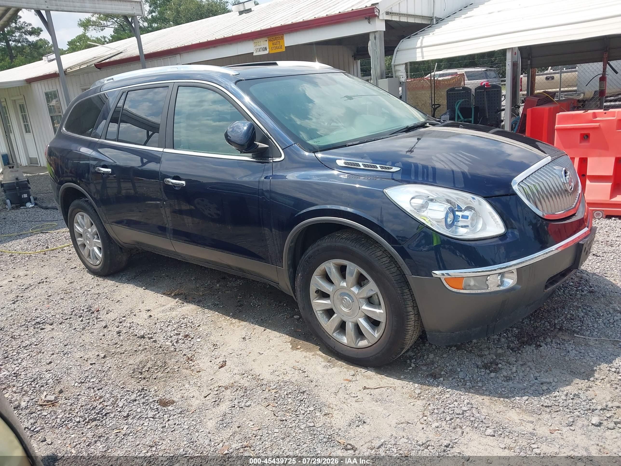 2011 Buick Enclave CXL-1, VIN 5GAKRBED7BJ239873 — Normal wear