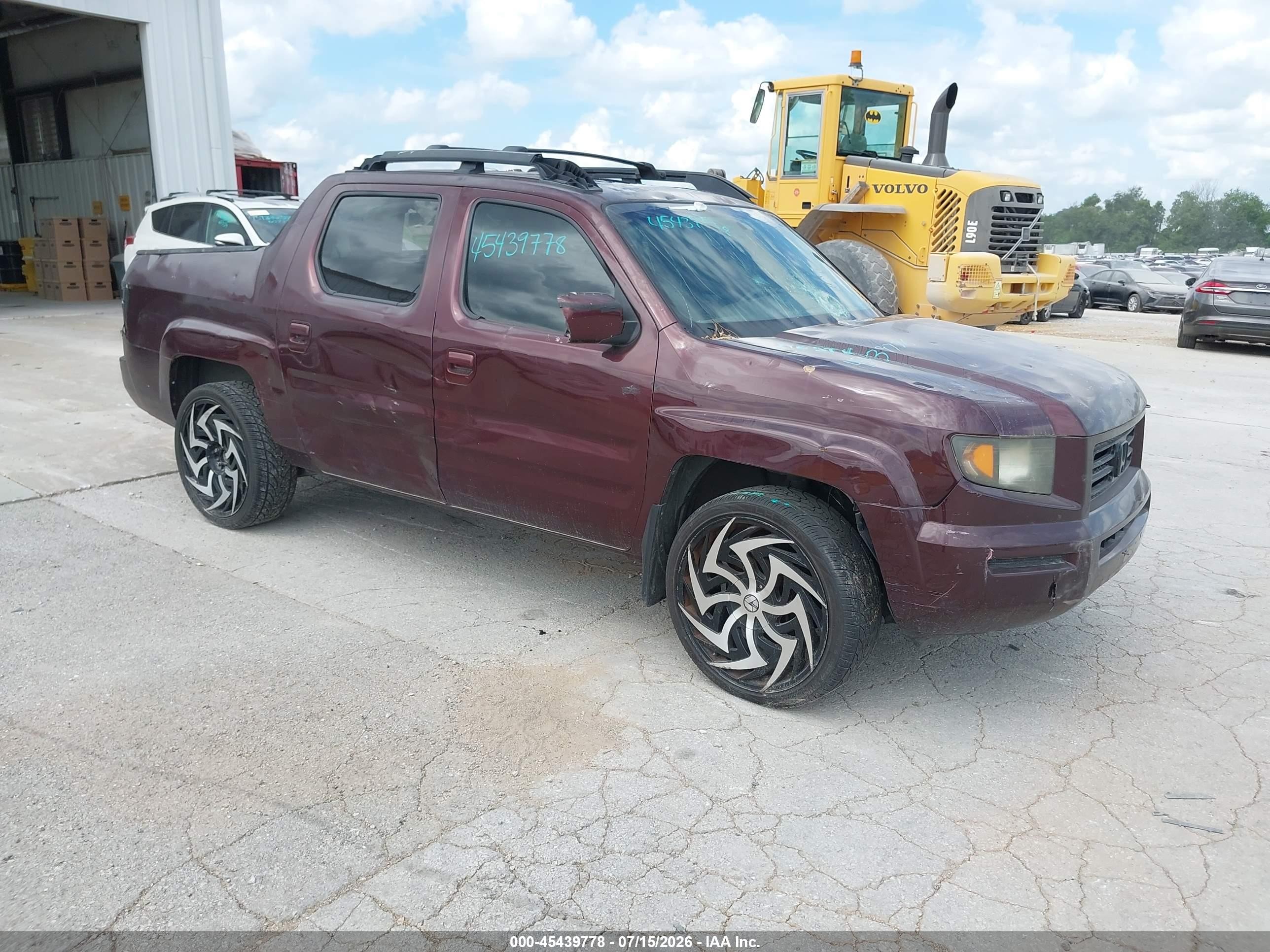 2008 Honda Ridgeline RTL, VIN 2HJYK16538H535753 — Biohazard / chemical