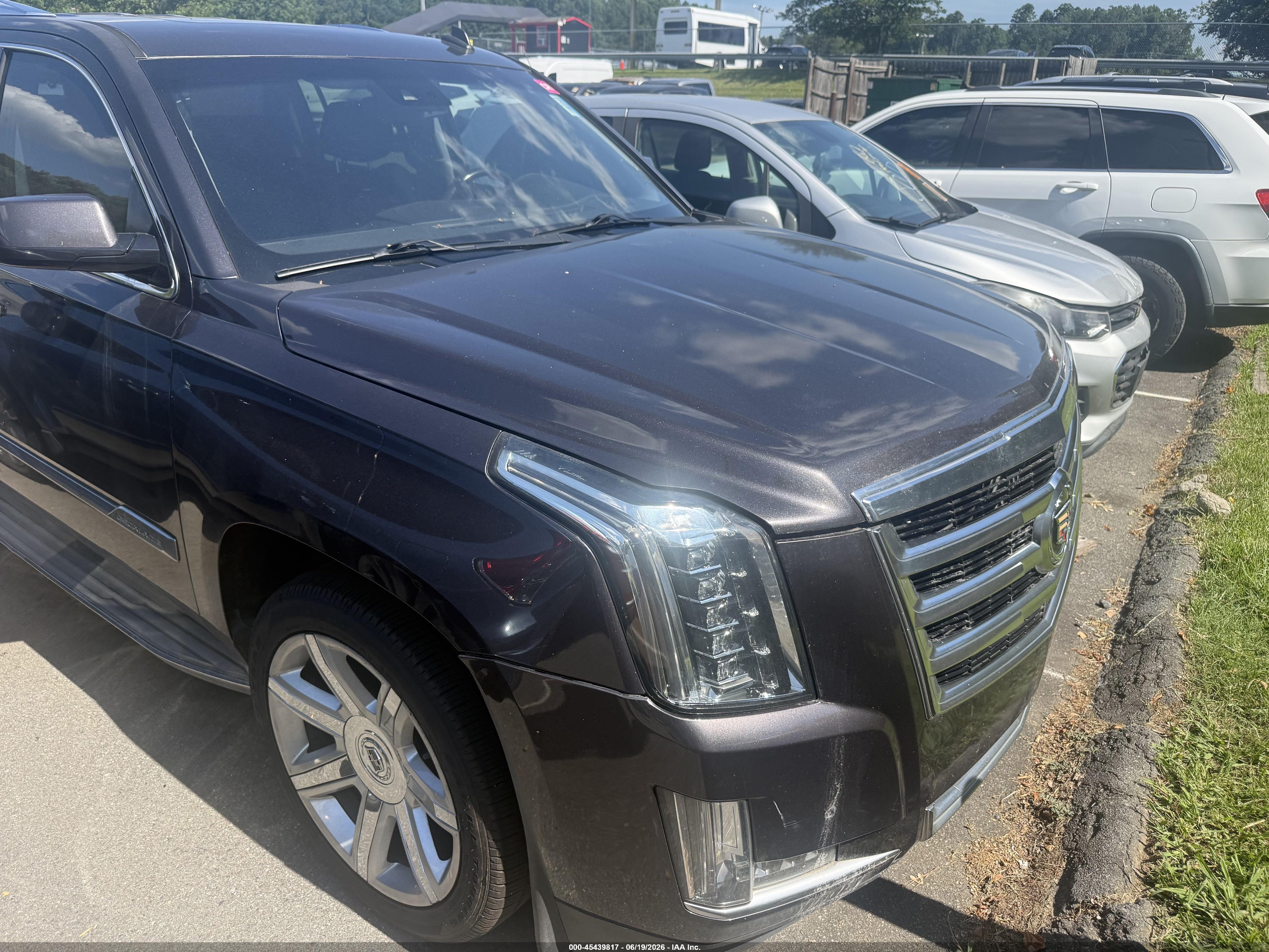 2015 Cadillac Escalade ESV Luxury, VIN 1GYS3HKJ7FR305286 — Mechanical