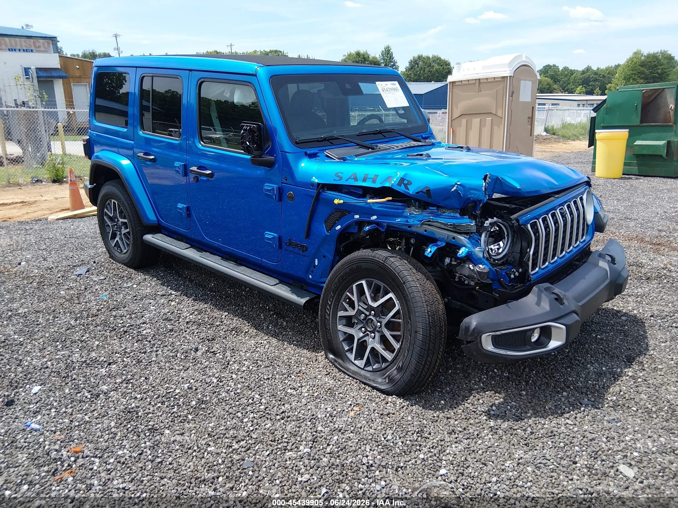 2025 Jeep Wrangler Sahara, VIN 1C4PJXEG6SW624332 — Front end