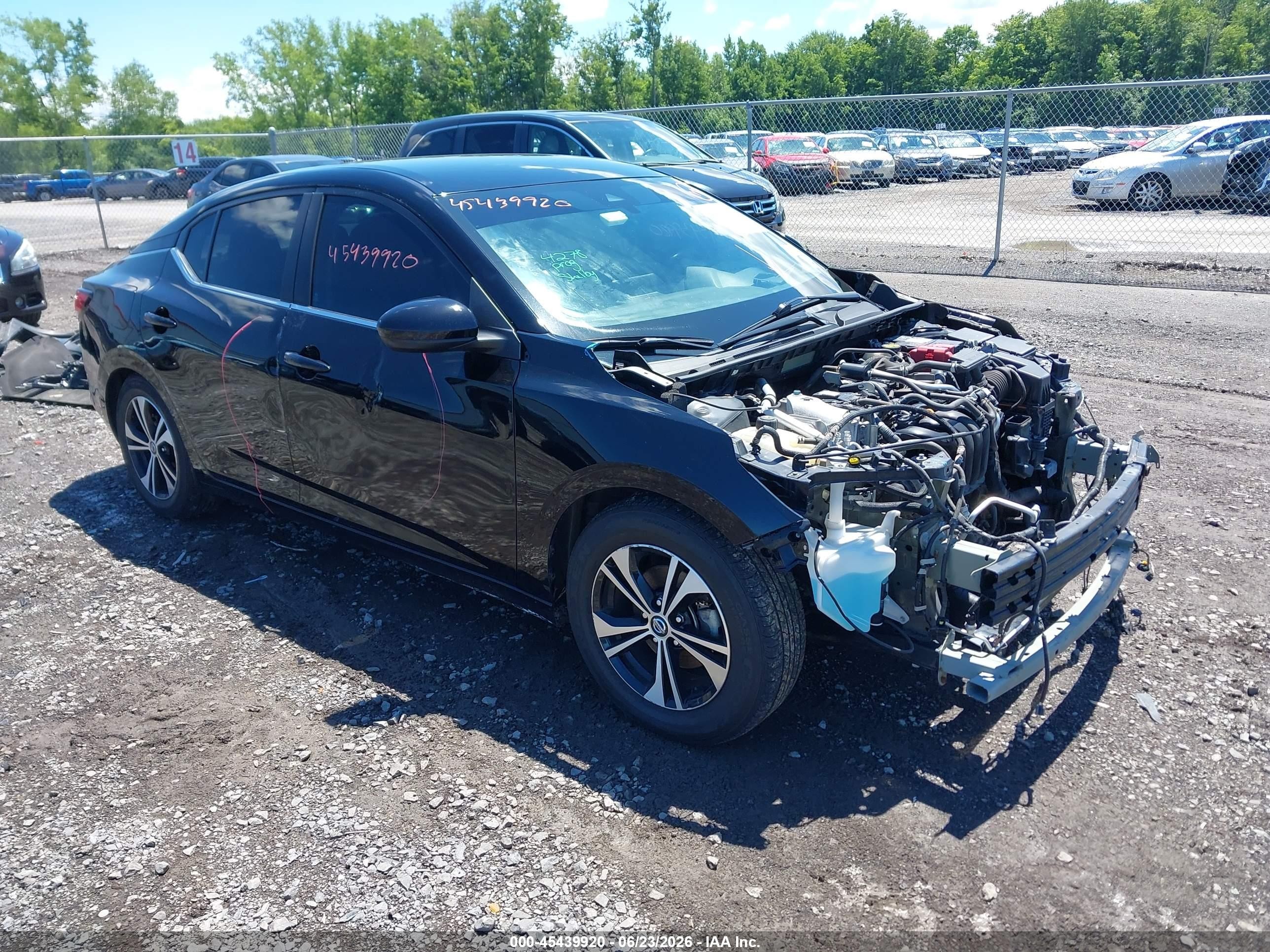 2021 Nissan Sentra SV, VIN 3N1AB8CV3MY306807 — Front end
