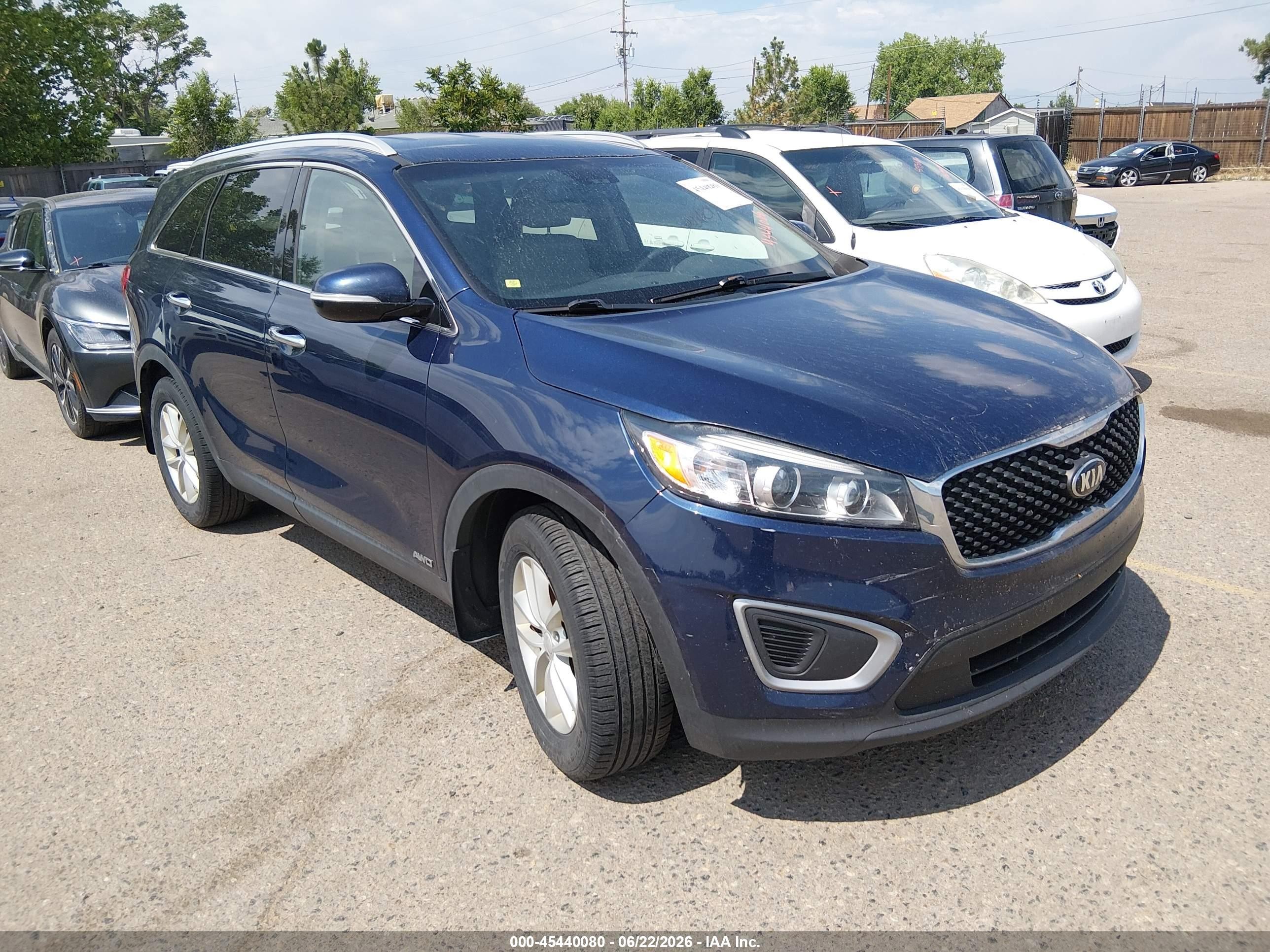 2017 Kia Sorento LX, VIN 5XYPGDA31HG334702 — Rear end