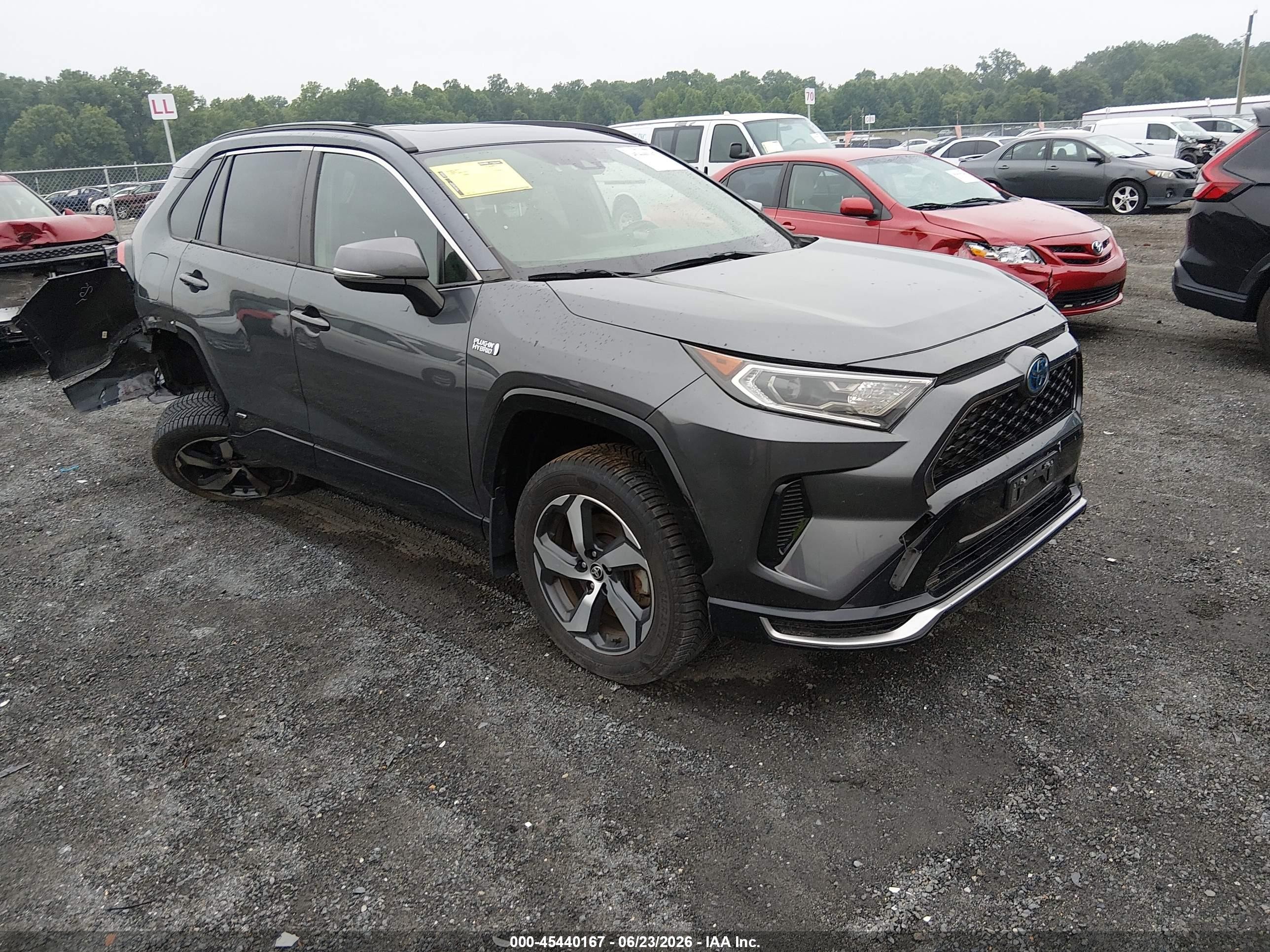2021 Toyota RAV4 SE, VIN JTMAB3FV9MD041373 — Rear end