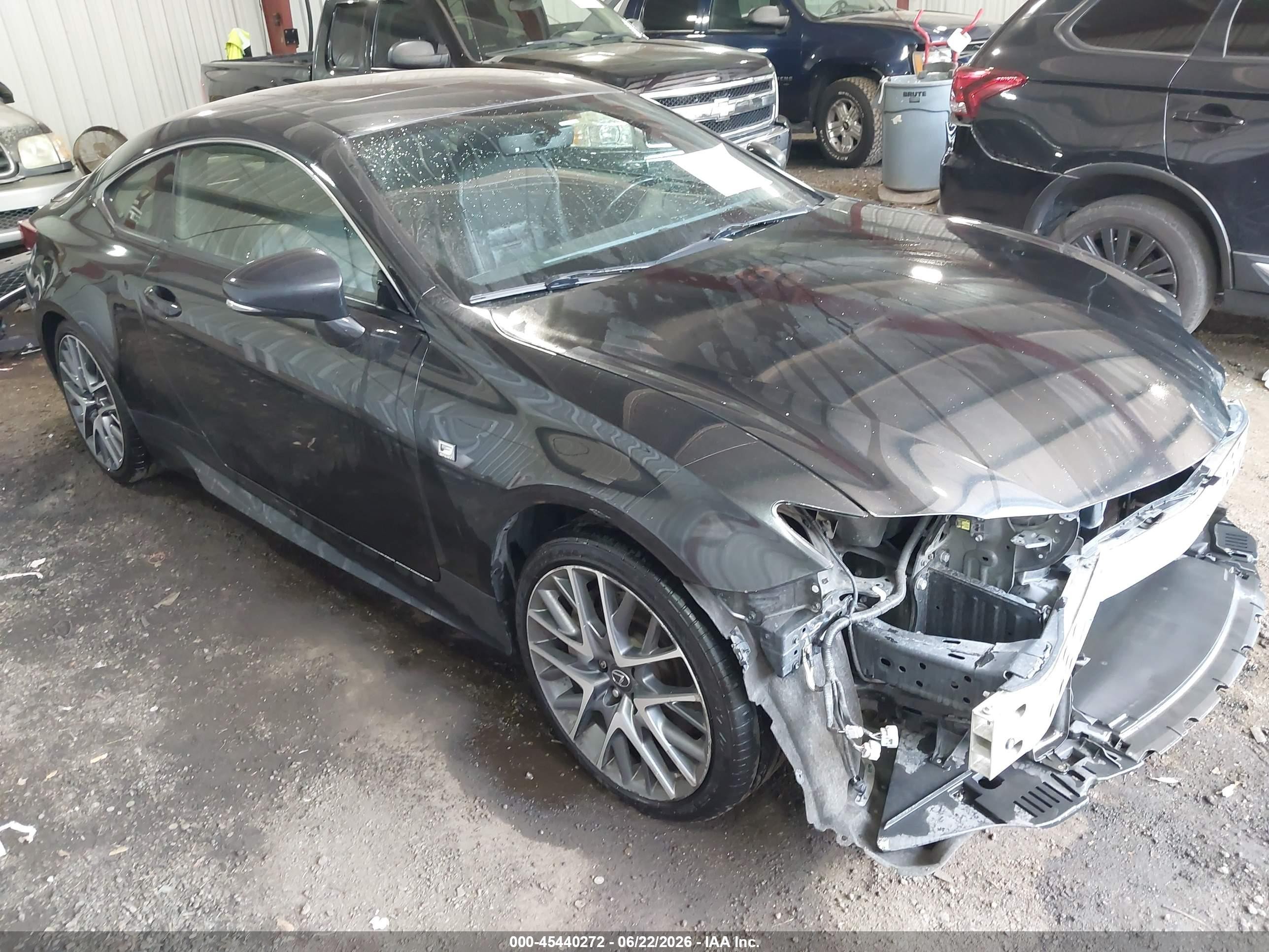 2017 Lexus RC 300, VIN JTHSM5BCXH5003843 — Front end