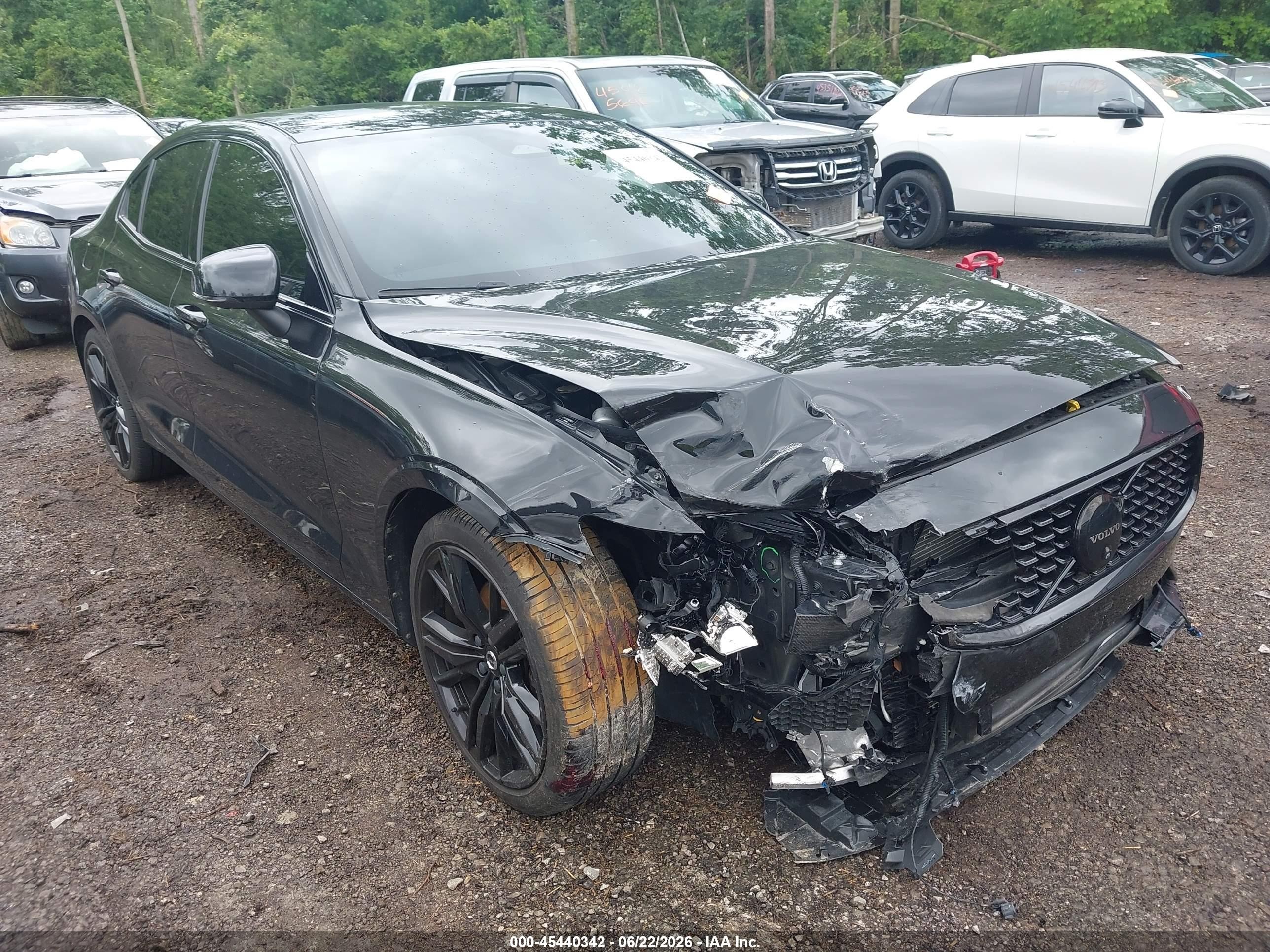 2024 Volvo S60 Plus Black Edition, VIN 7JRL12TH3RG289243 — Front end