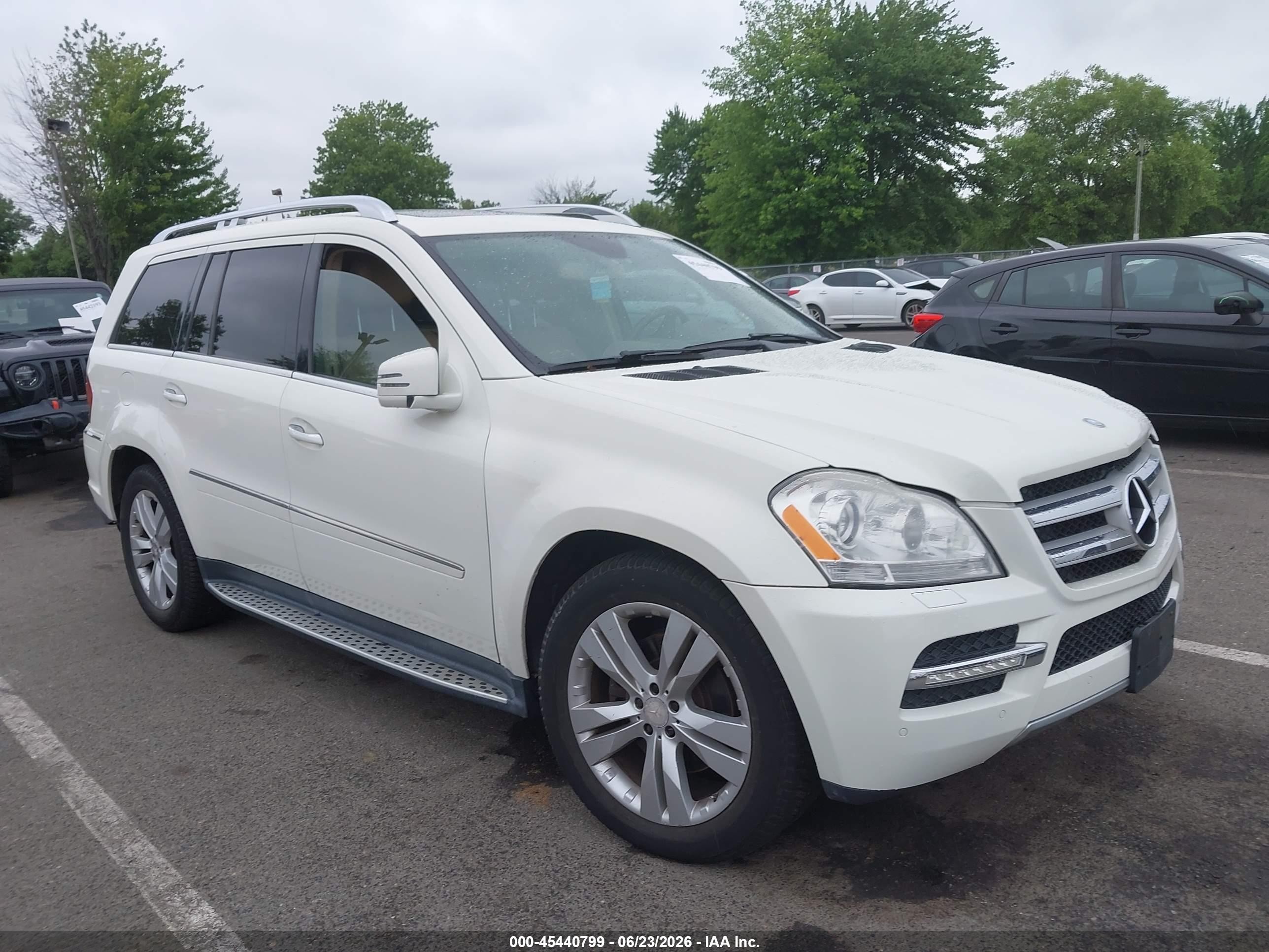 2012 Mercedes-Benz GL 450, VIN 4JGBF7BE3CA786623 — Rear end