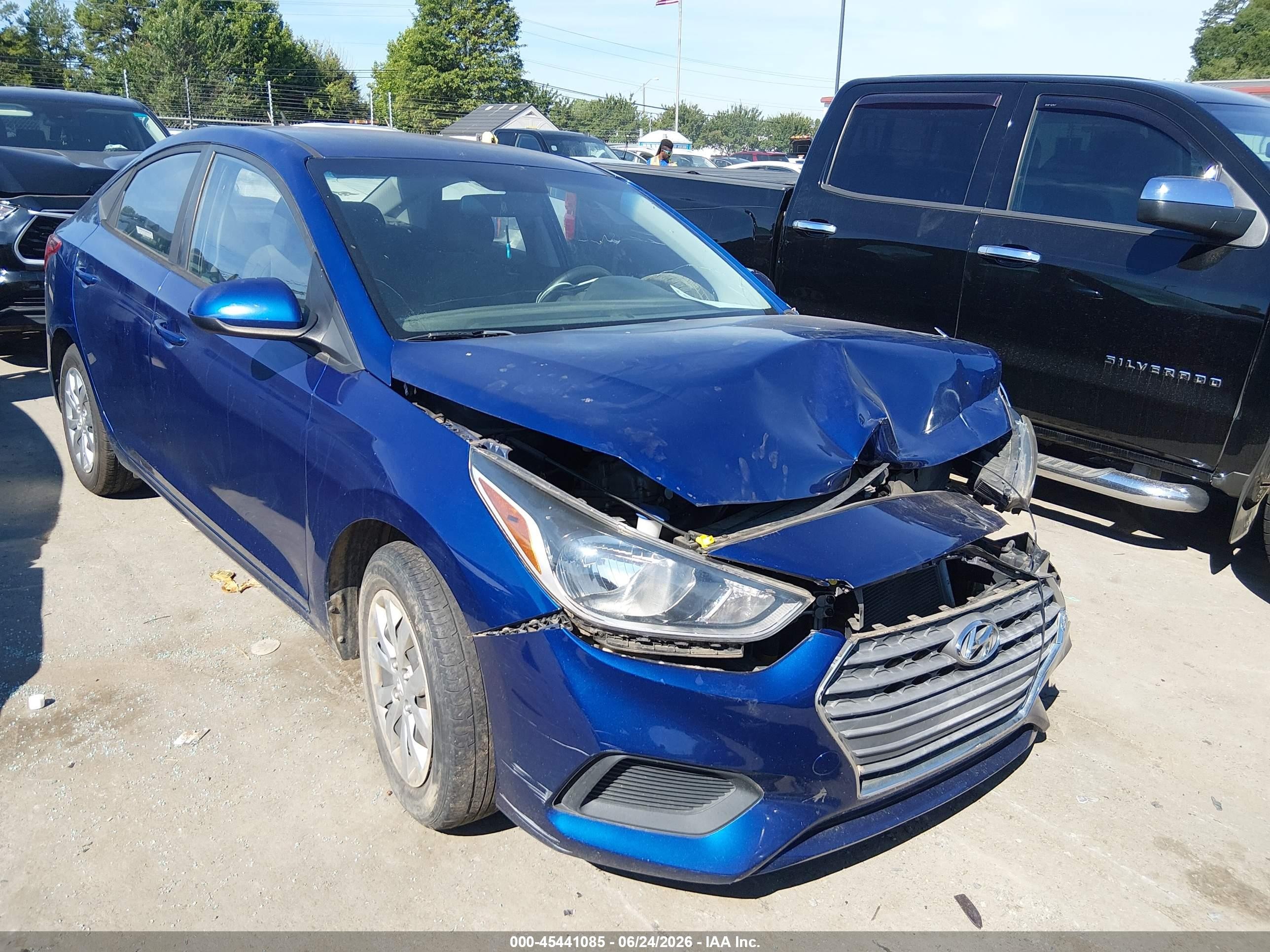 2018 Hyundai Accent SE, VIN 3KPC24A39JE017492 — Front end