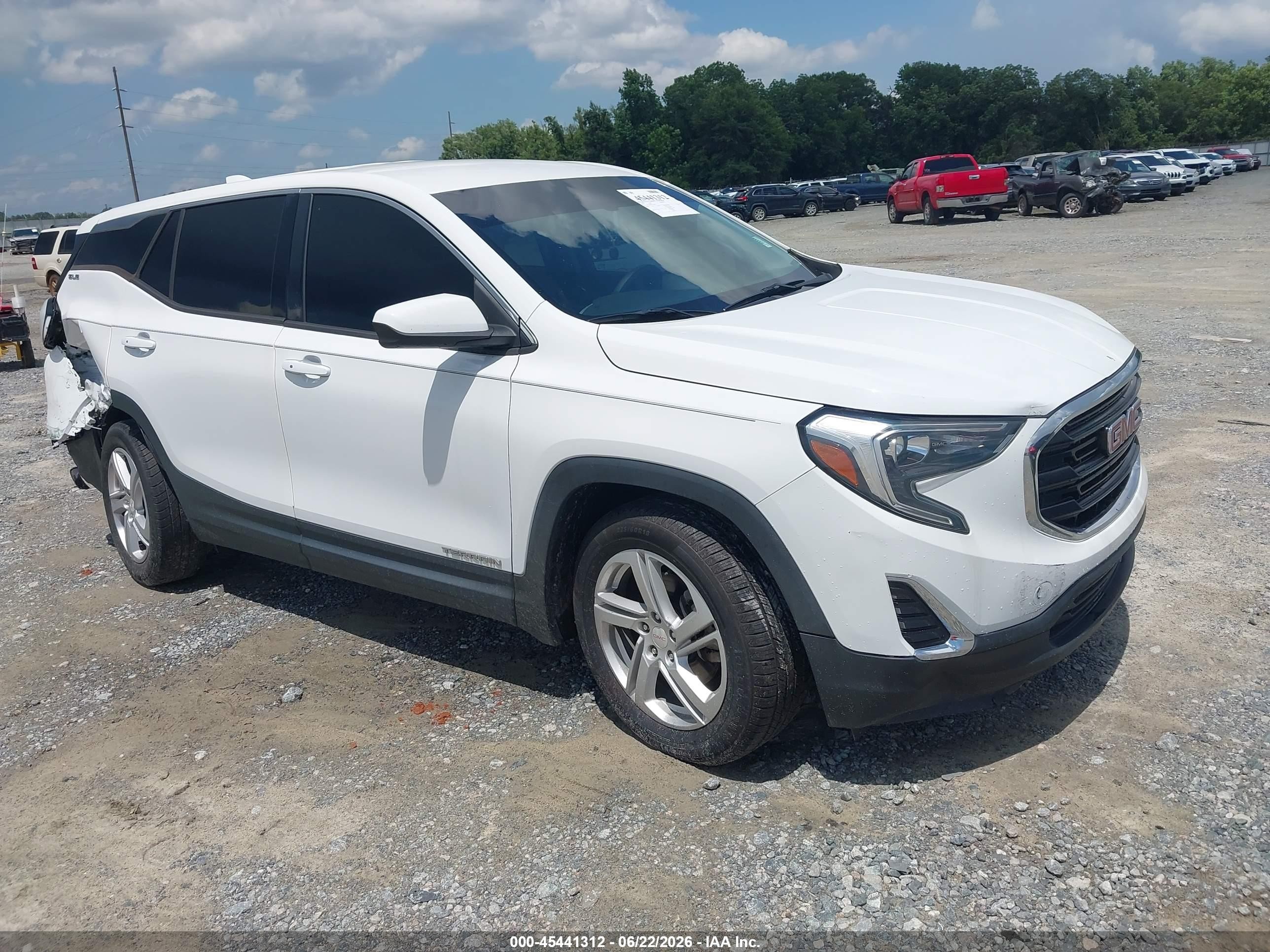 2018 GMC Terrain SLE, VIN 3GKALMEX8JL126589 — Rear end