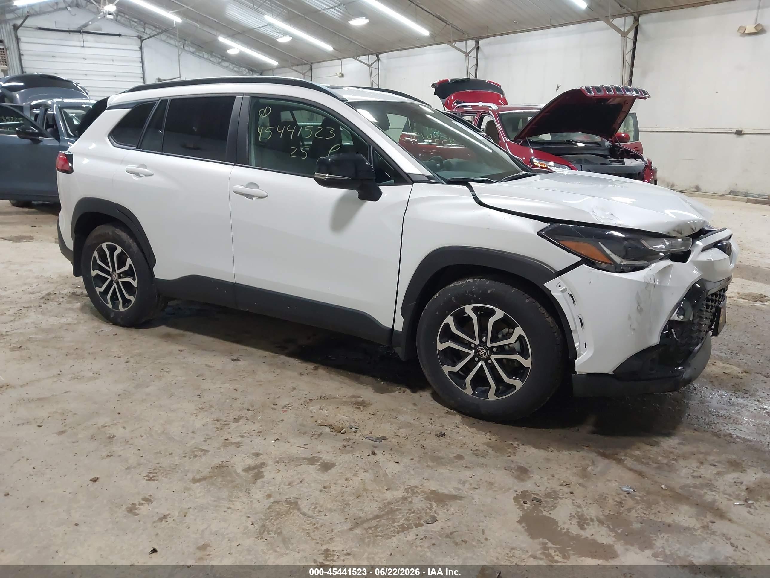 2025 Toyota Corolla Cross Hybrid XSE, VIN 7MUFBABG5SV089817 — Front end