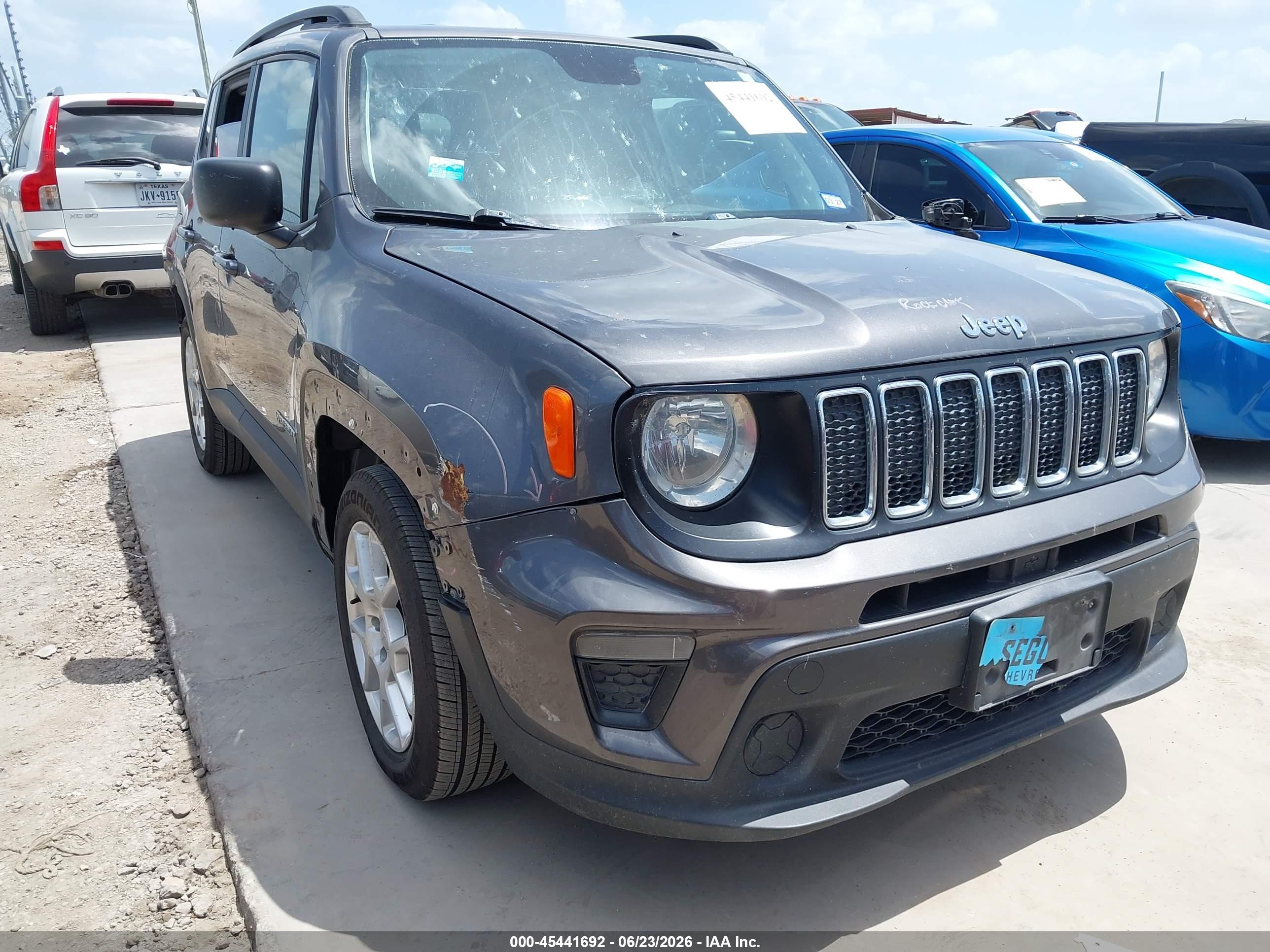 2019 Jeep Renegade Sport, VIN ZACNJAAB2KPK65800 — Rear end