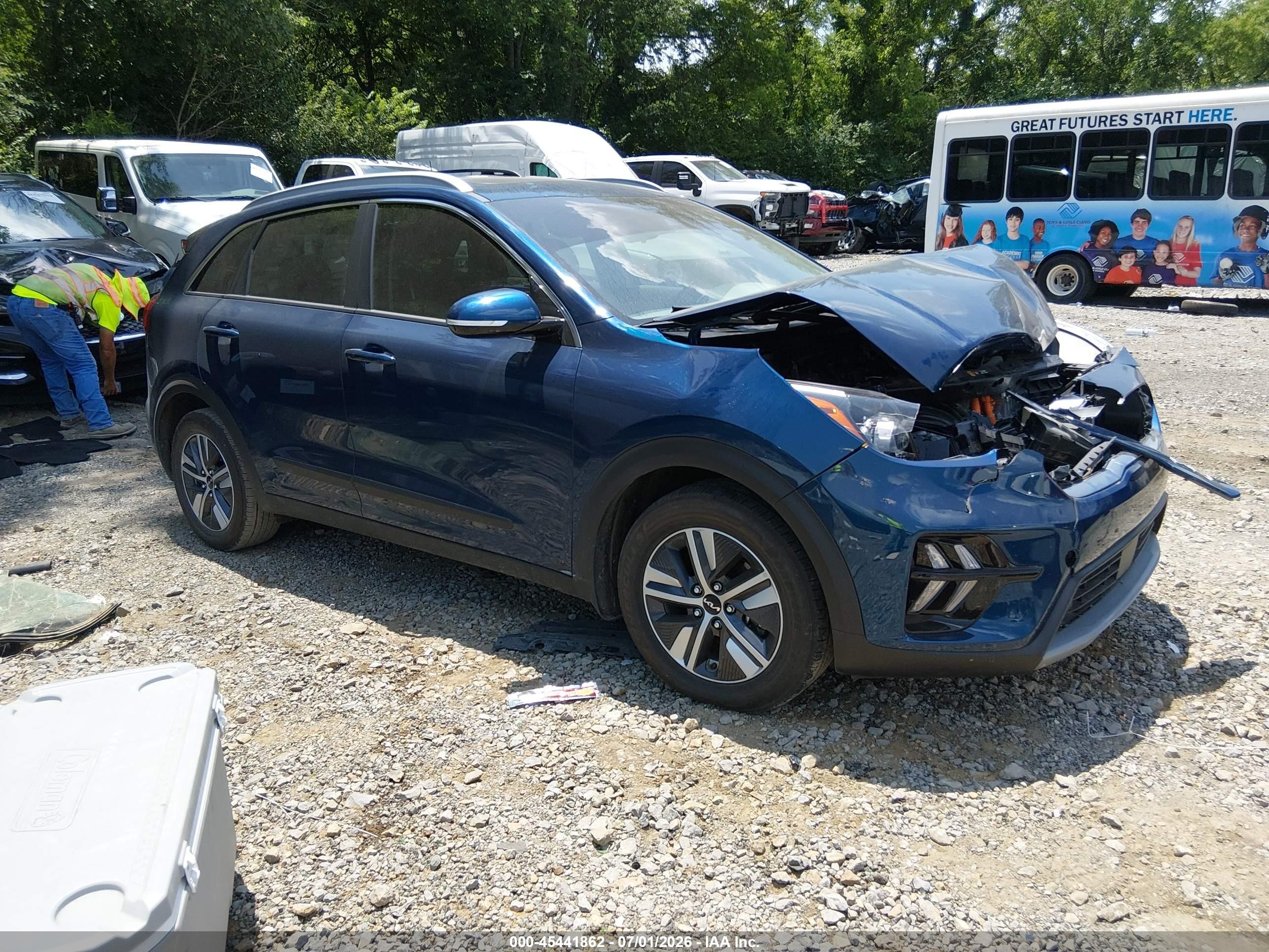 2022 Kia Niro EX Premium, VIN KNDCE3LC6N5516833 — Front end