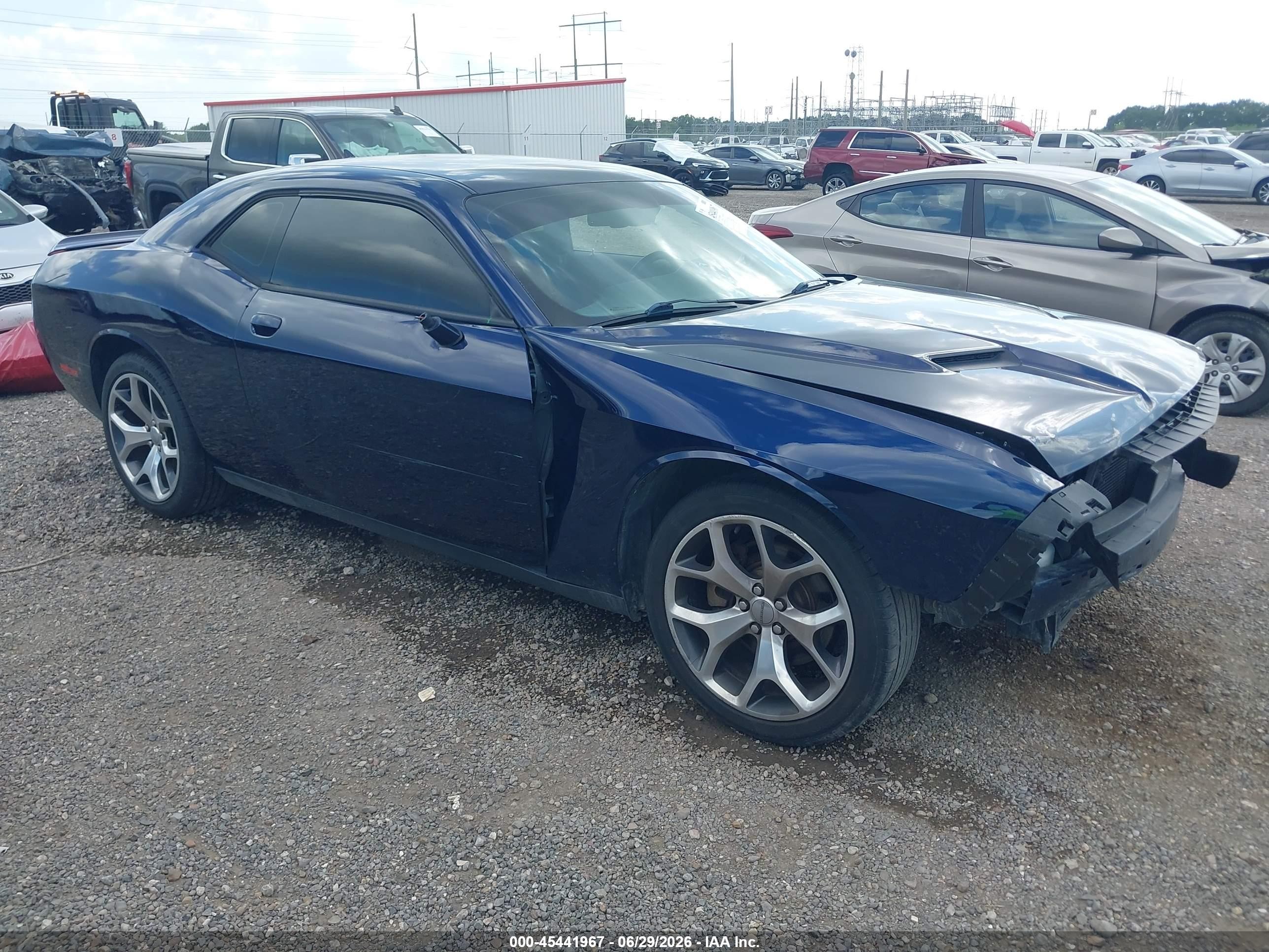 2015 Dodge Challenger SXT Plus, VIN 2C3CDZBG1FH923791 — Front end