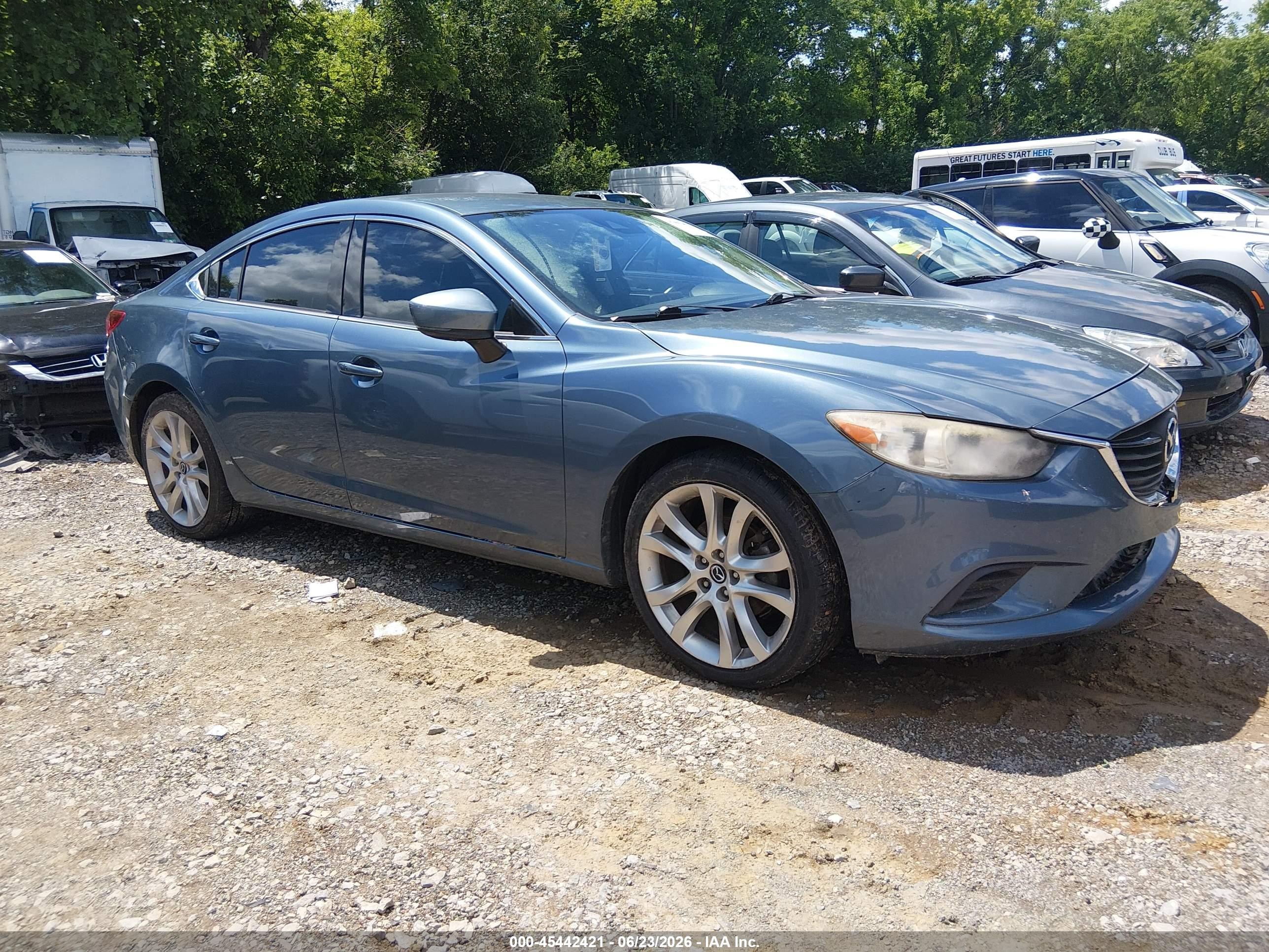 2017 Mazda 6 Touring, VIN JM1GL1V54H1119062 — Front end