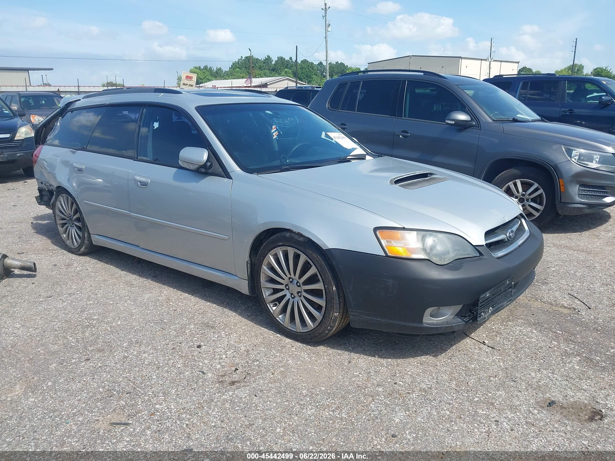 2006 Subaru Legacy GT Limited, VIN 4S3BP676364303258 — Rear end