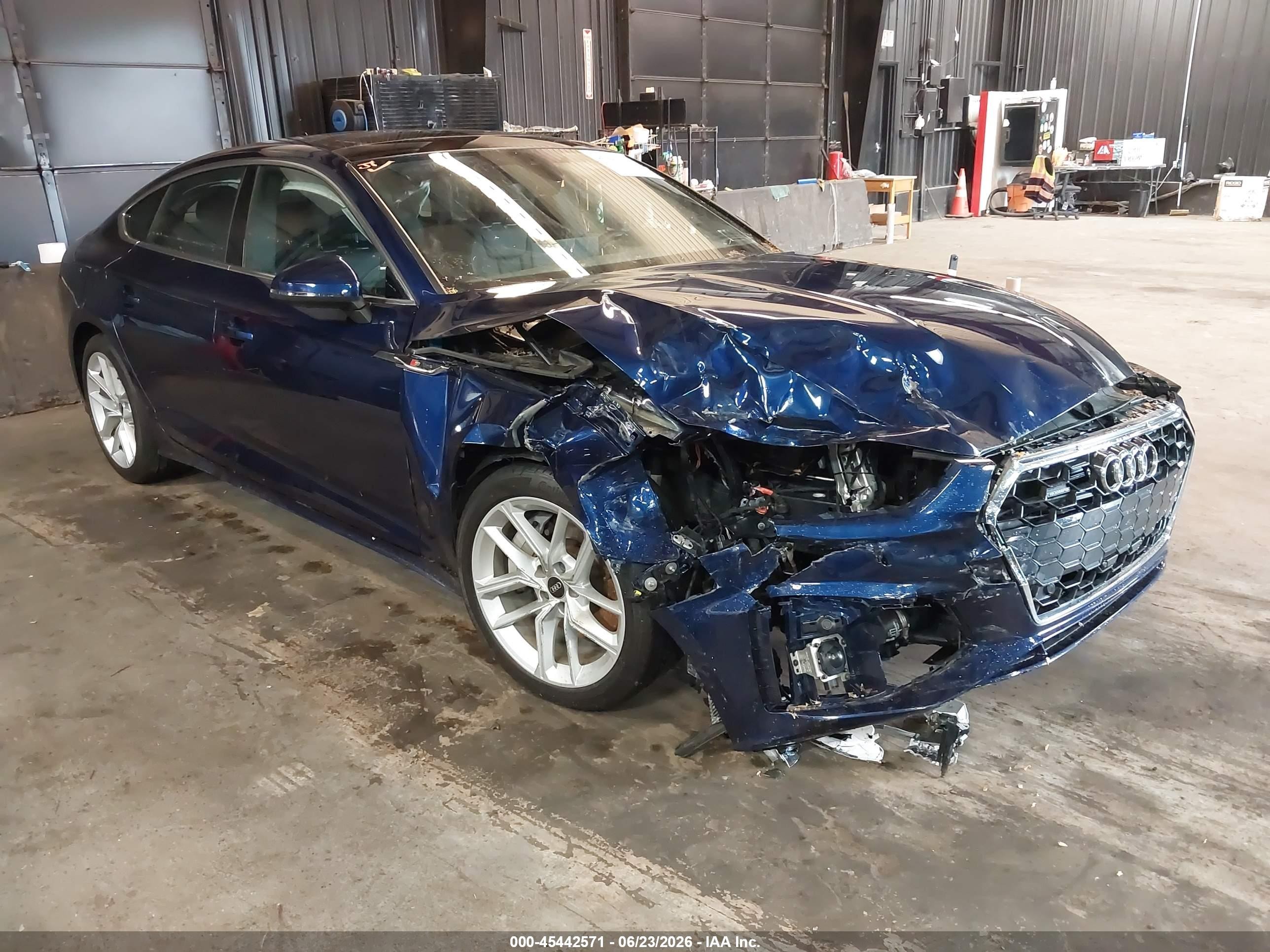 2024 Audi A5 Sportback S line Premium Plus, VIN WAUFACF51RA065827 — Перед