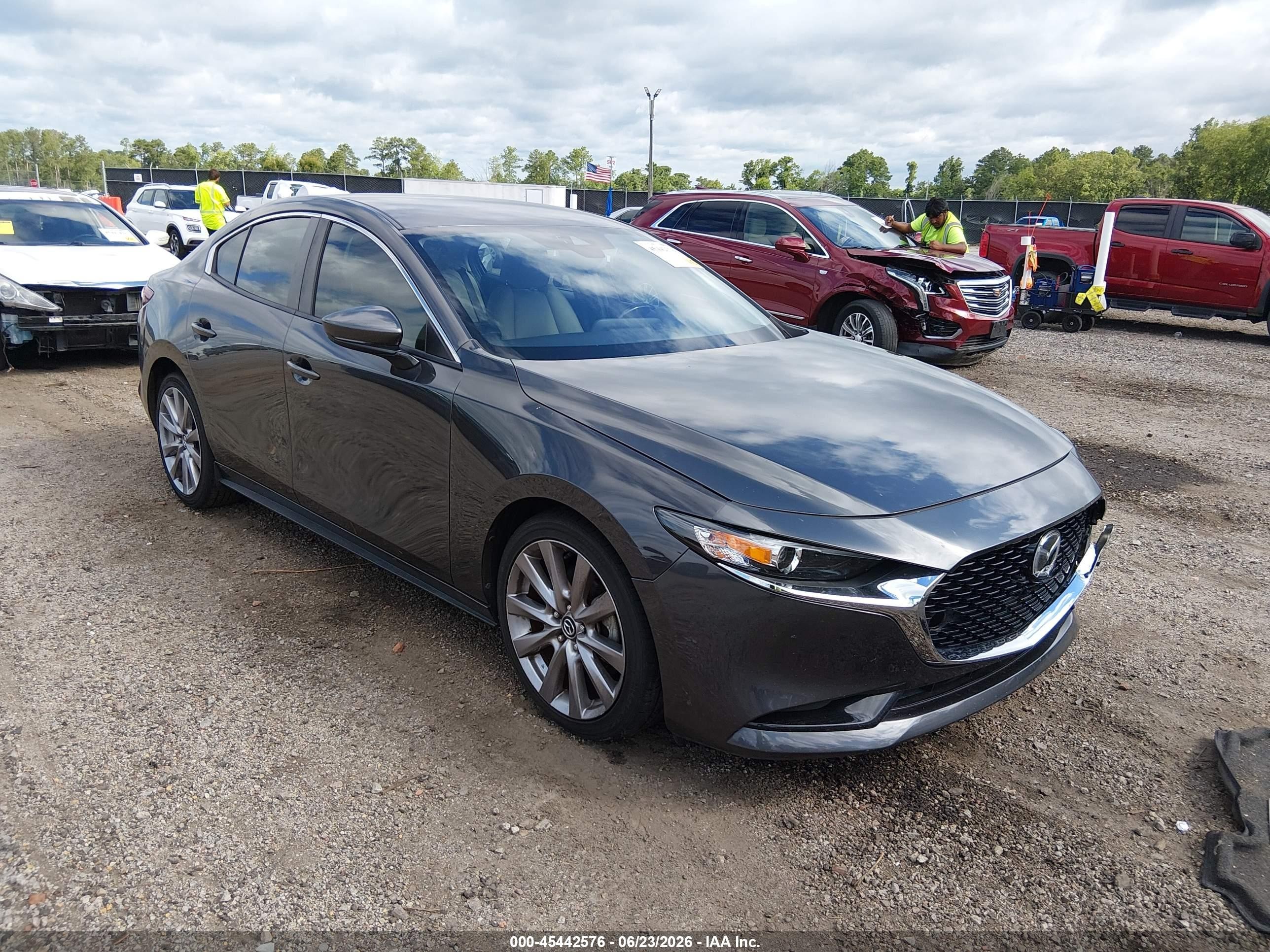 2019 Mazda 3 Select, VIN JM1BPACL6K1114128 — Front end