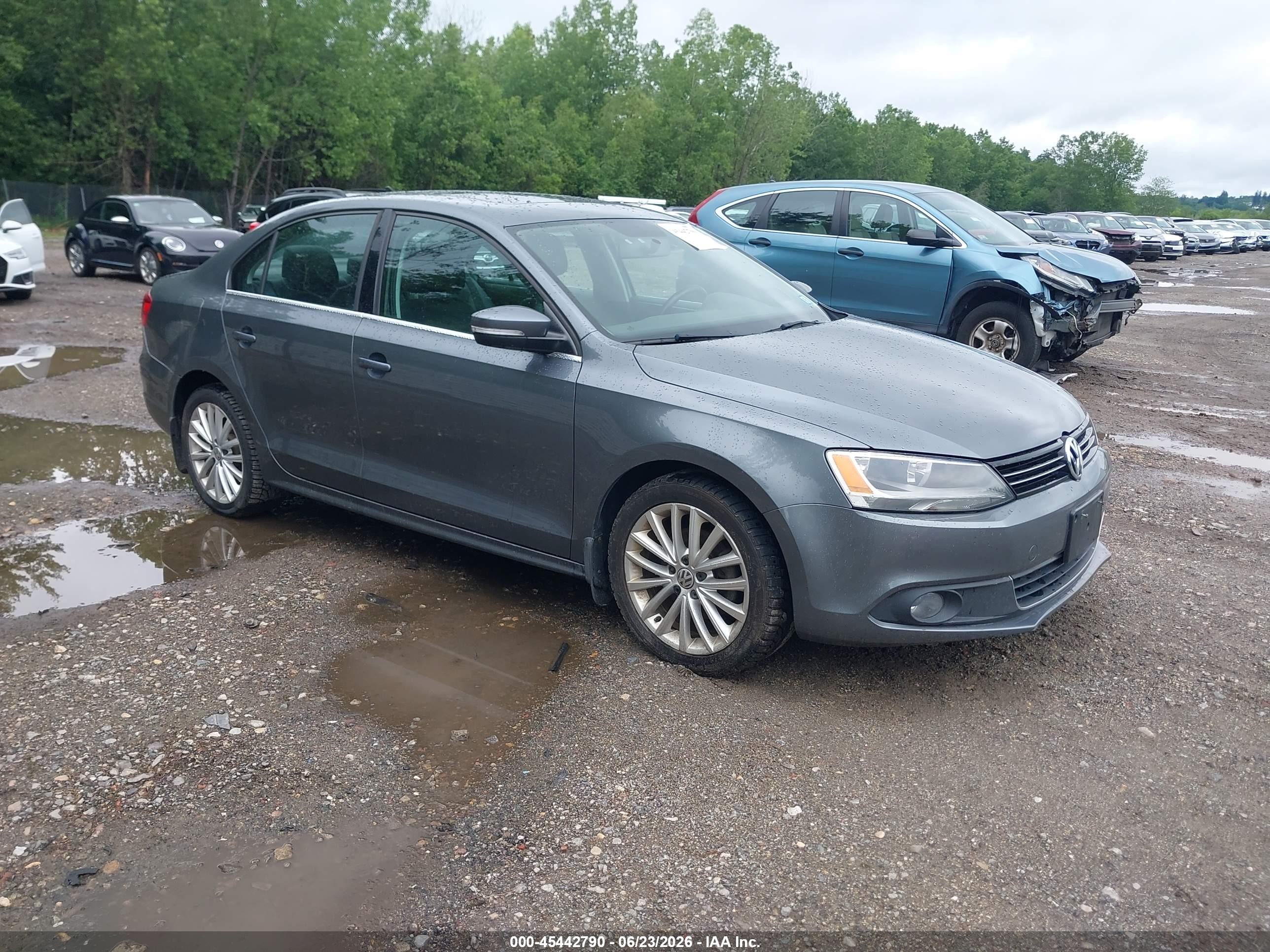 2013 Volkswagen Jetta TDI w/Premium/Nav, VIN 3VWLL7AJ0DM395057 — Not stated