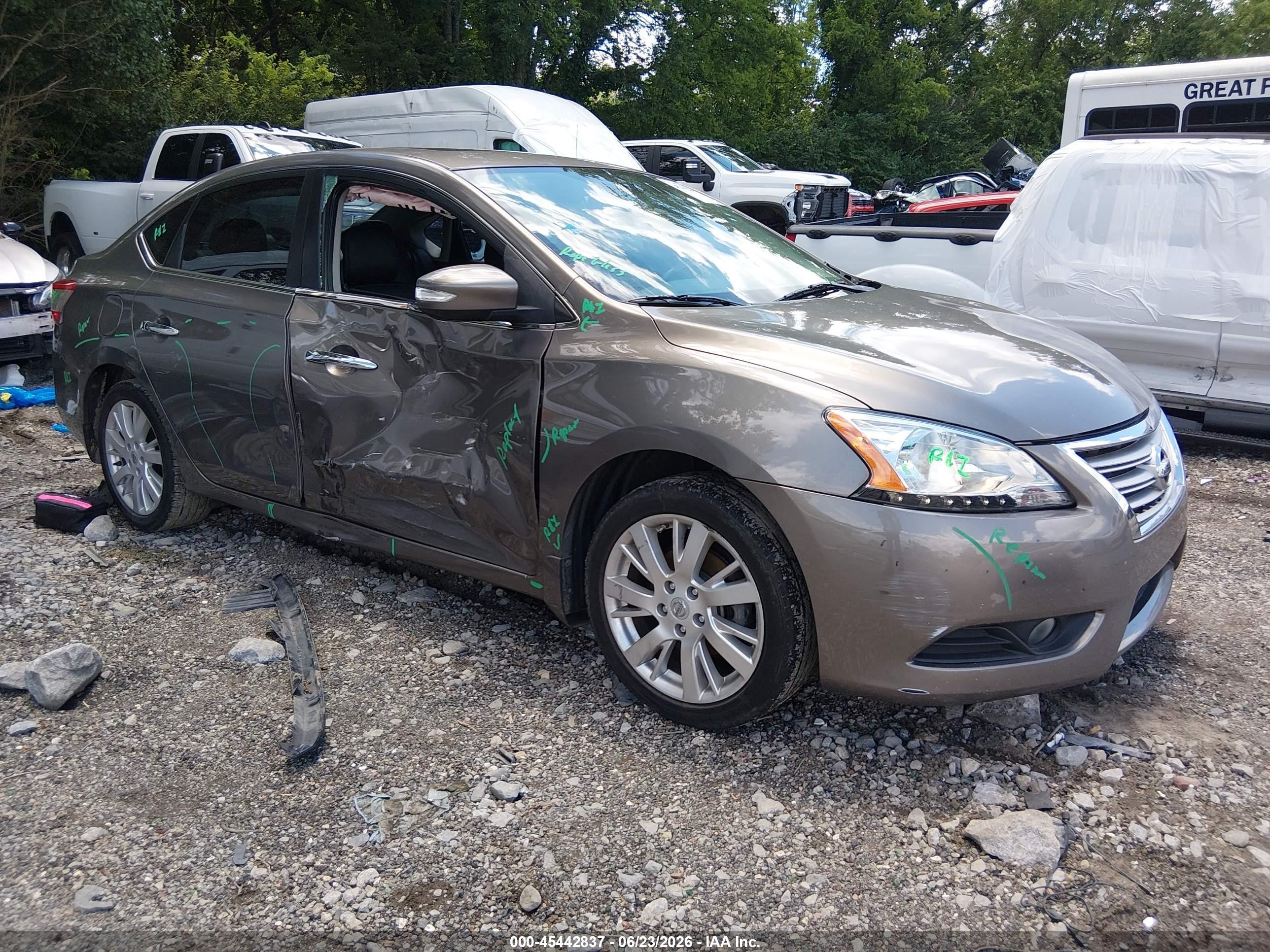 2015 Nissan Sentra SV, VIN 3N1AB7AP1FY241165 — Side