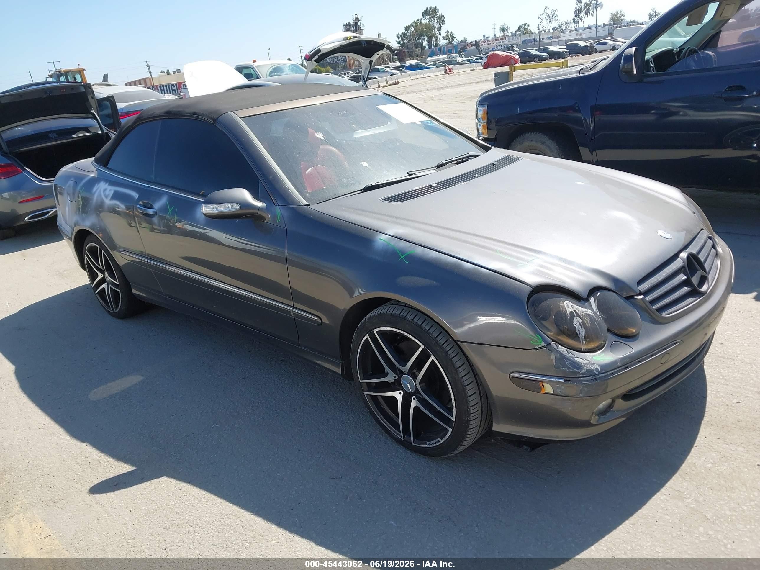 2004 Mercedes-Benz CLK 320, VIN WDBTK65G24T006207 — Vandalism