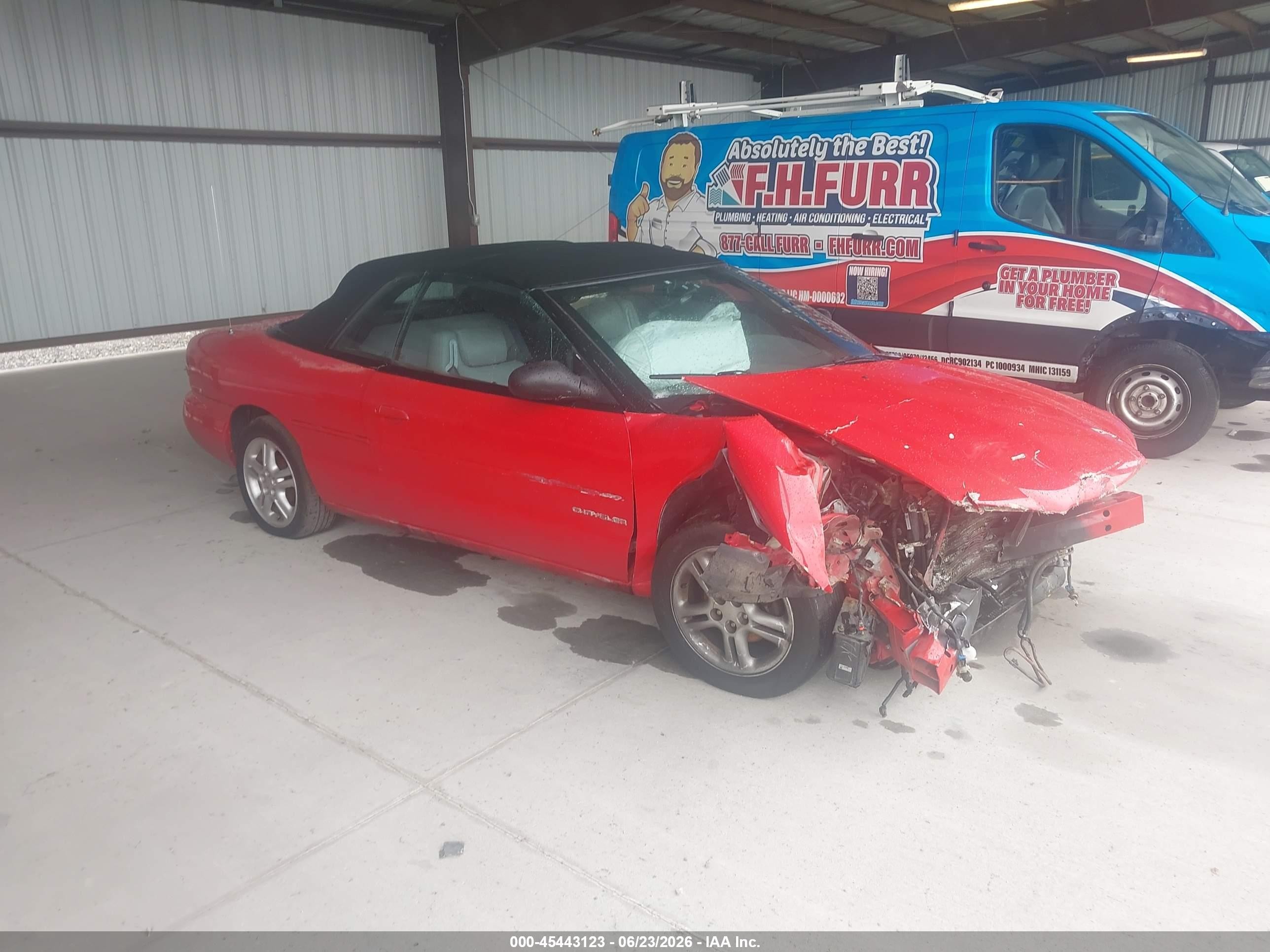 1997 Chrysler Sebring JXi, VIN 3C3EL55H1VT520229 — Перед