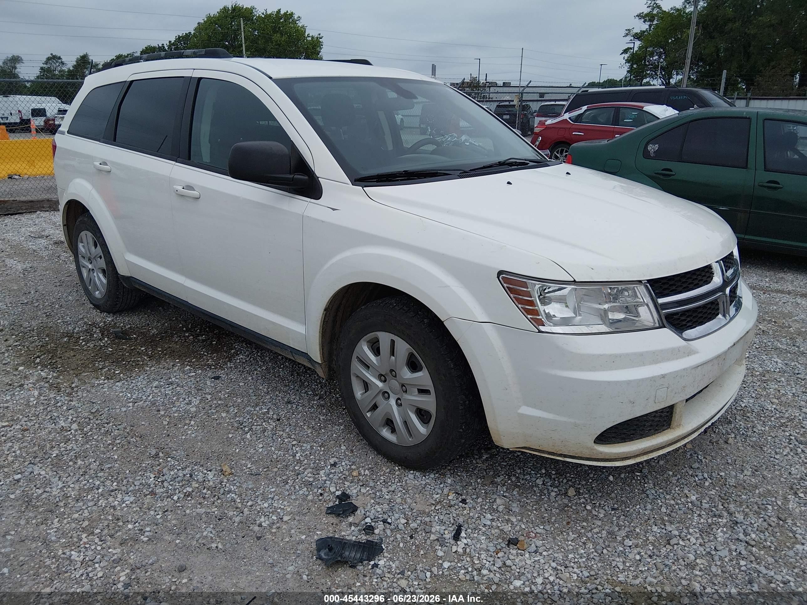 2018 Dodge Journey SE, VIN 3C4PDCAB0JT344579 — Not stated
