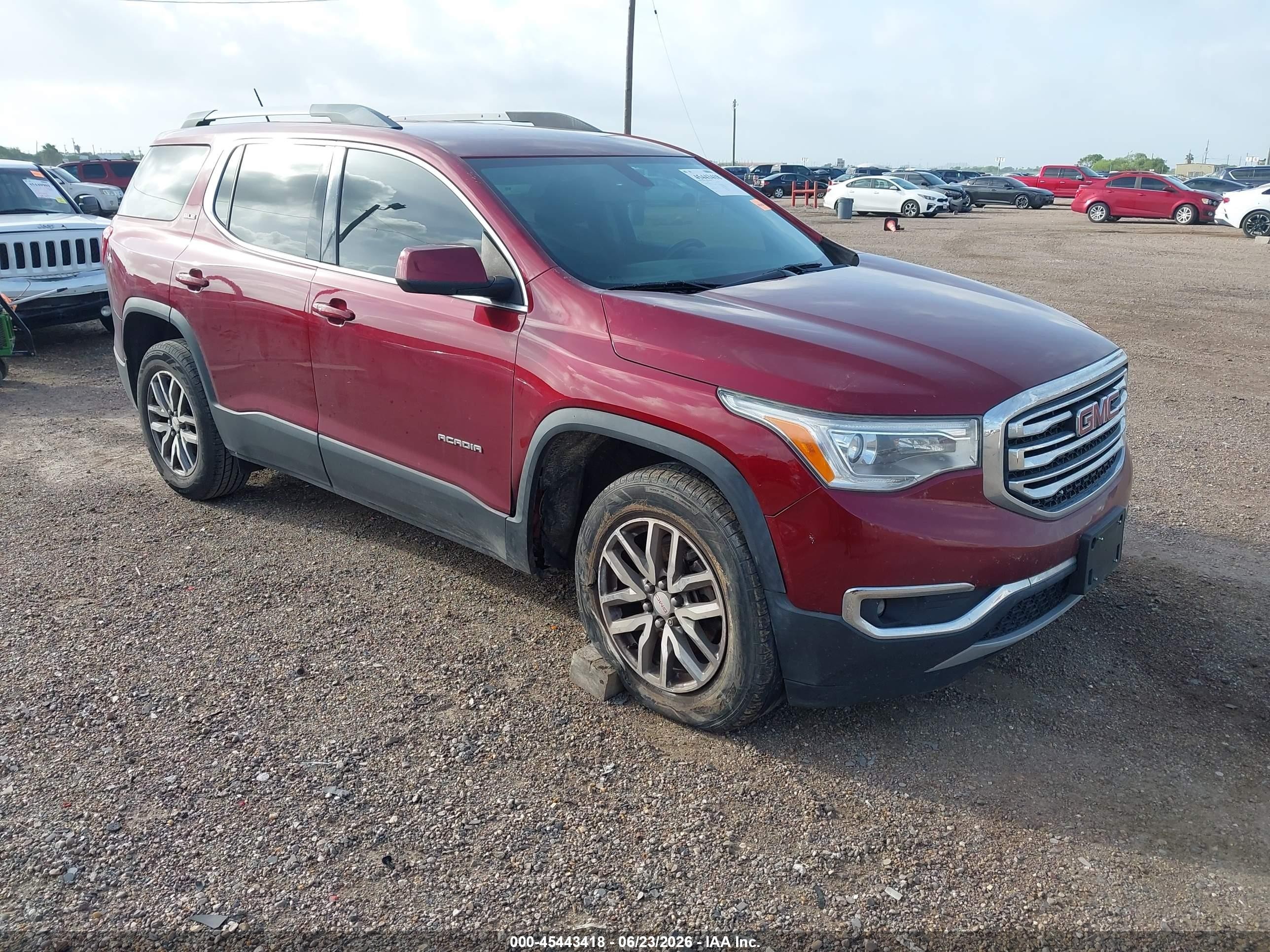 2017 GMC Acadia SLE, VIN 1GKKNLLA8HZ274252 — Front end