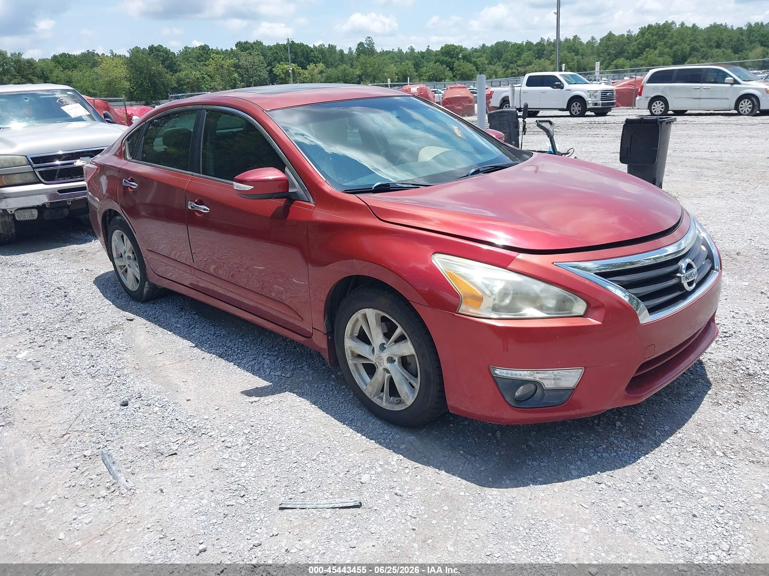 2013 Nissan Altima S, VIN 1N4AL3AP0DN430604 — Normal wear