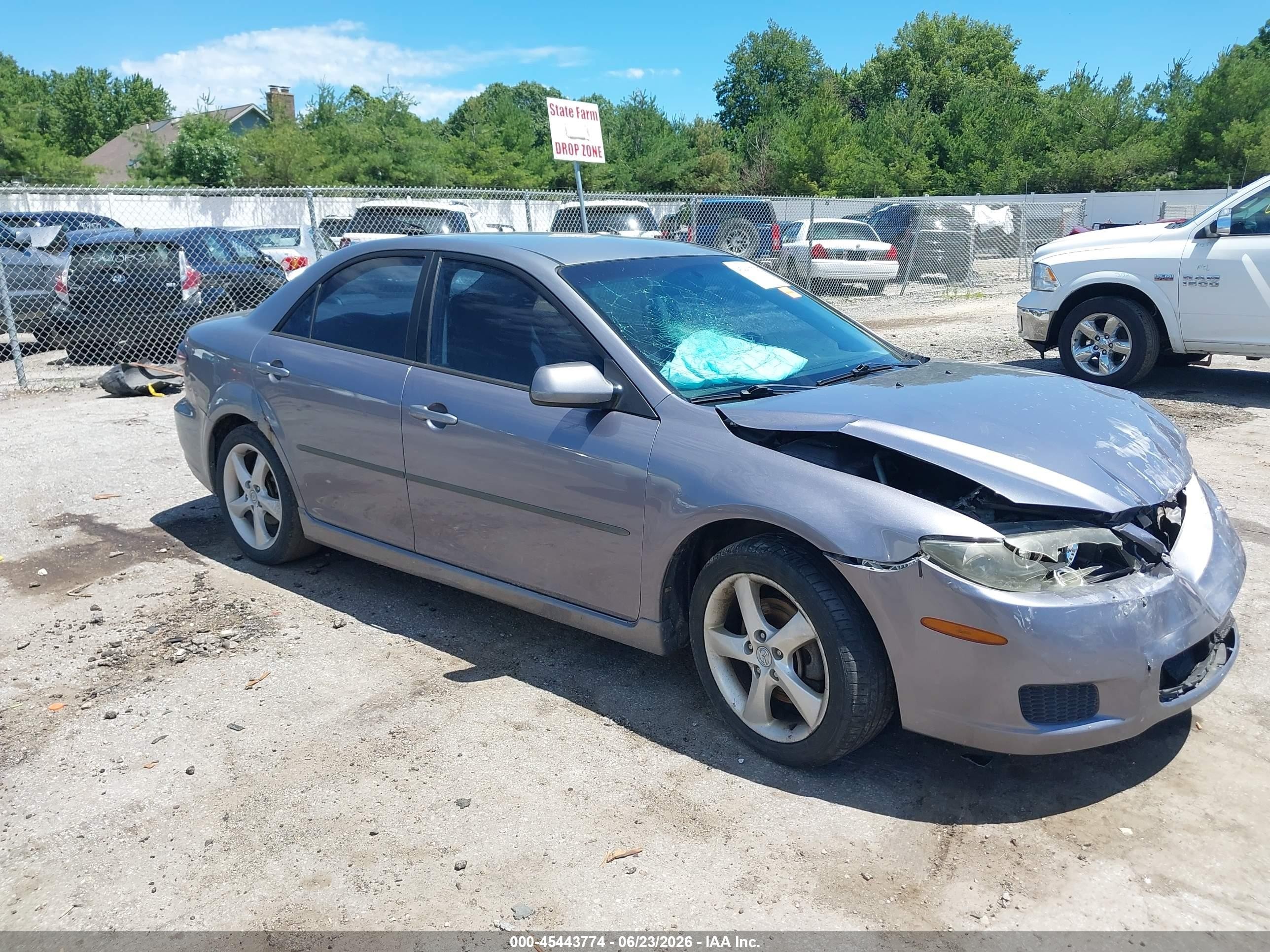 2007 Mazda 6 i Sport, VIN 1YVHP80C975M38451 — Front end