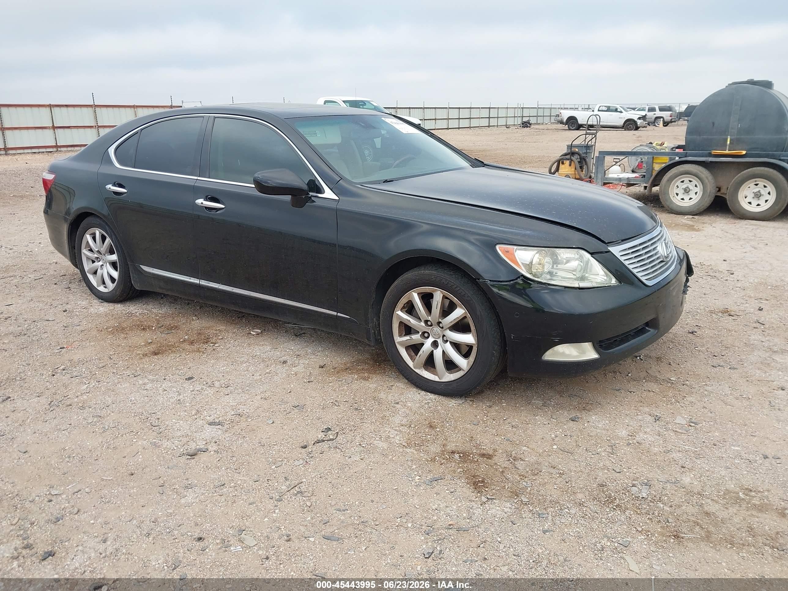 2007 Lexus LS 460, VIN JTHBL46F775037710 — Front end