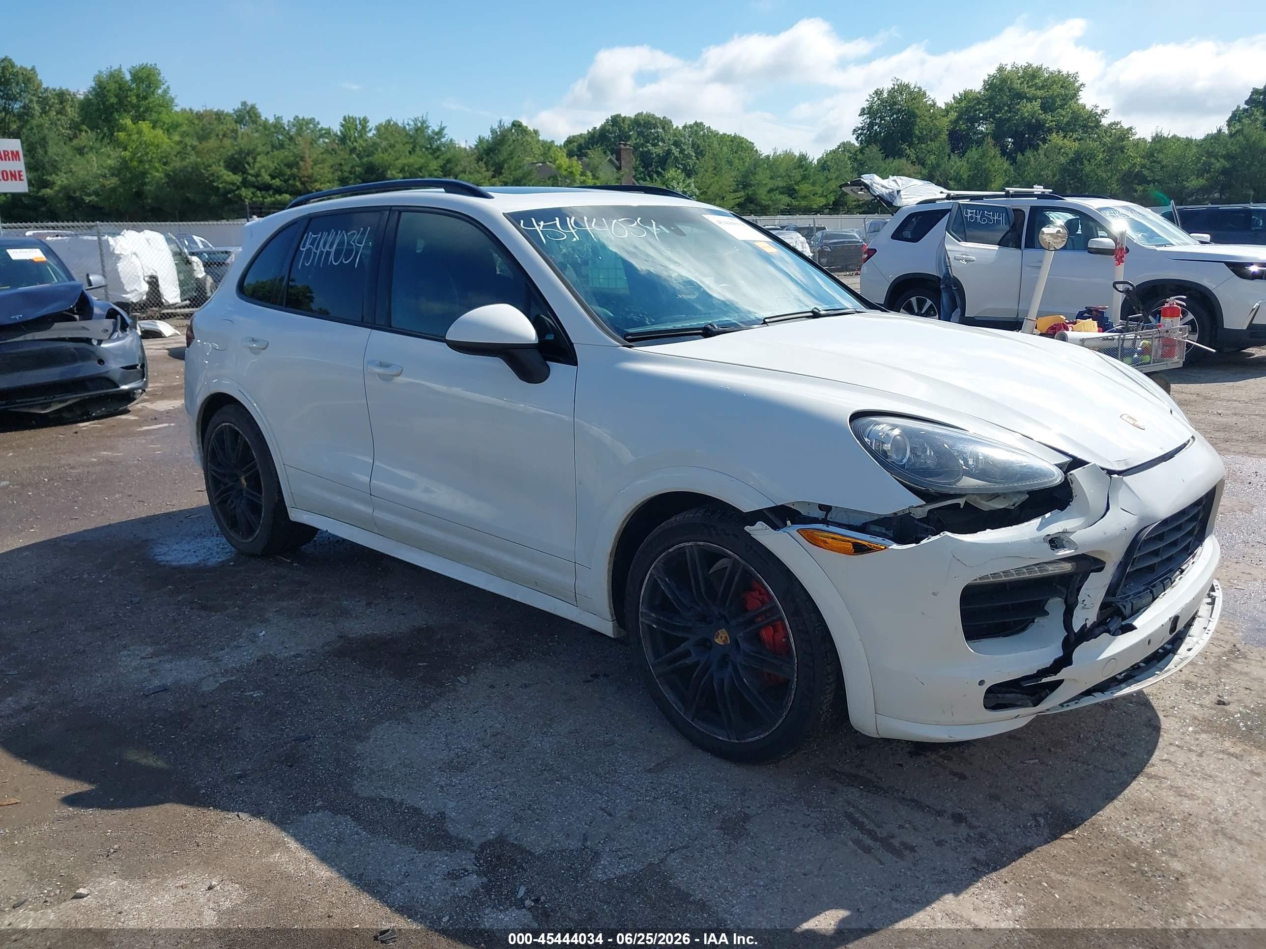 2013 Porsche Cayenne GTS, VIN WP1AD2A29DLA79661 — Front end