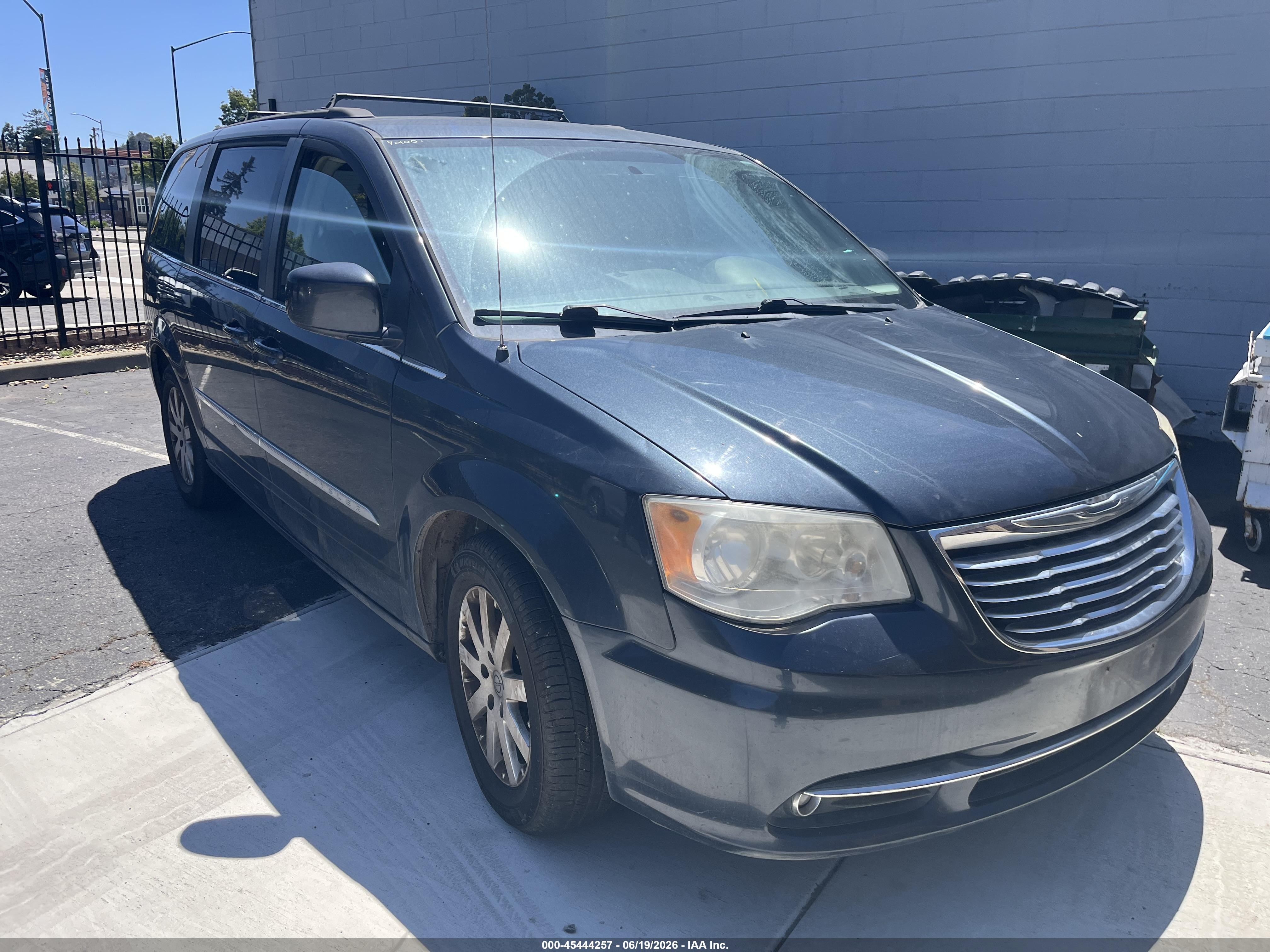 2013 Chrysler Town & Country Touring, VIN 2C4RC1BG6DR690878 — Обычный износ