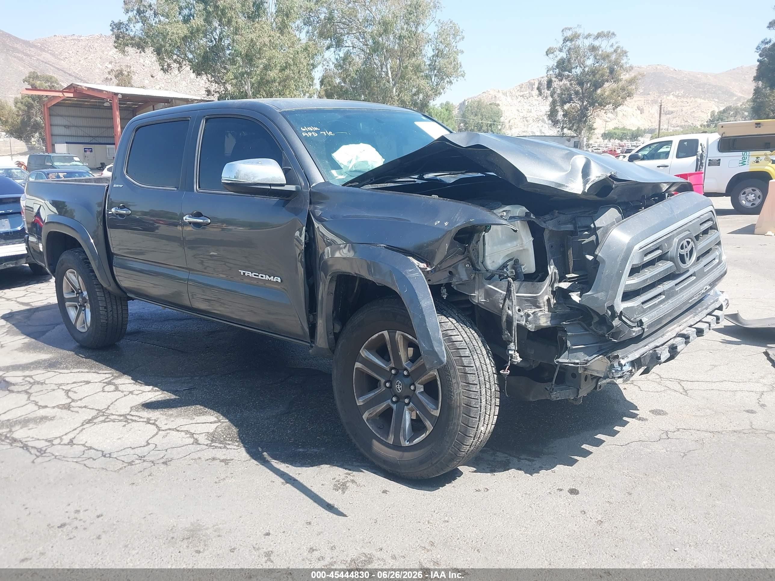 2017 Toyota Tacoma Limited, VIN 3TMEZ5CN3HM029985 — Front end