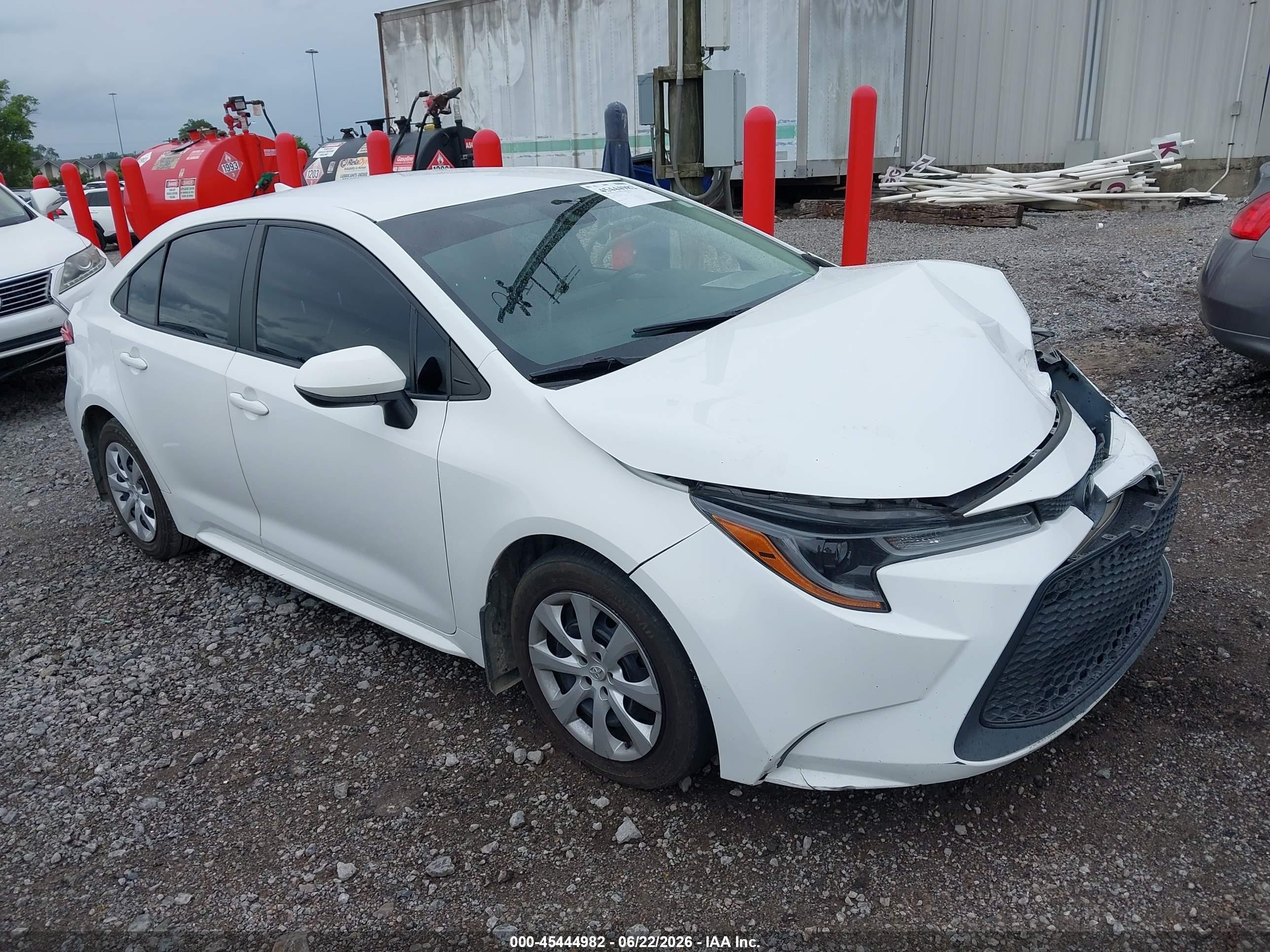2021 Toyota Corolla LE, VIN 5YFEPMAE9MP162403 — Front end