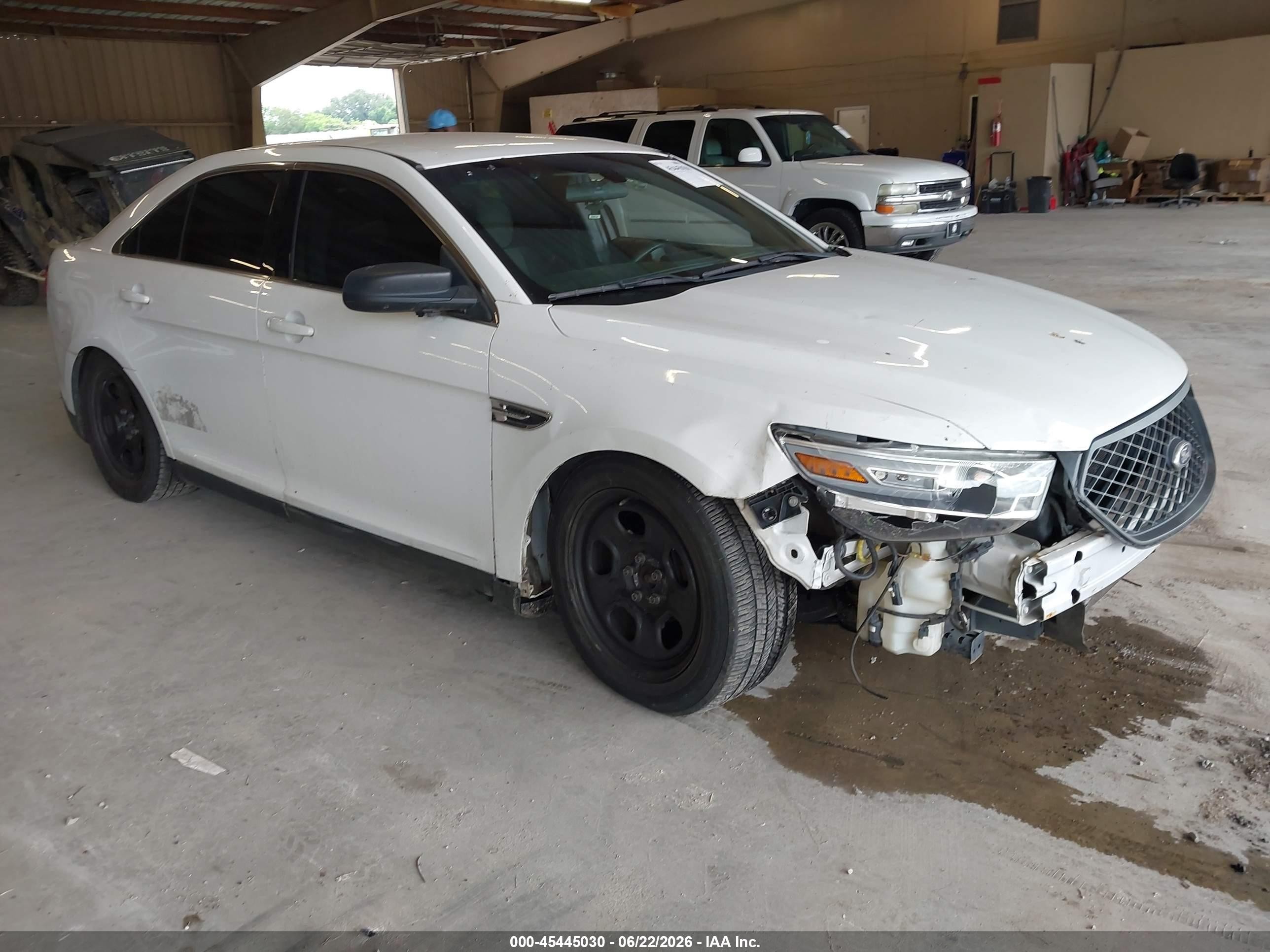 2014 Ford Police Interceptor, VIN 1FAHP2MK8EG178555 — Front end