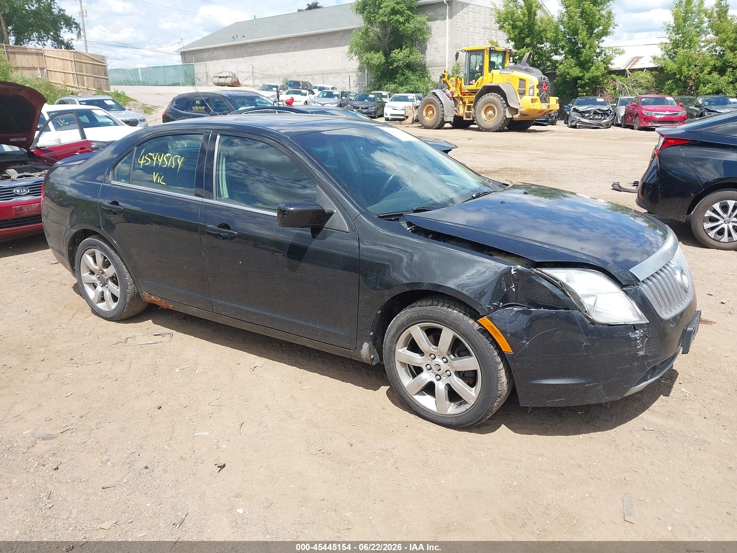 2011 Mercury Milan Premier, VIN 3MEHM0JG3BR600645 — Front end