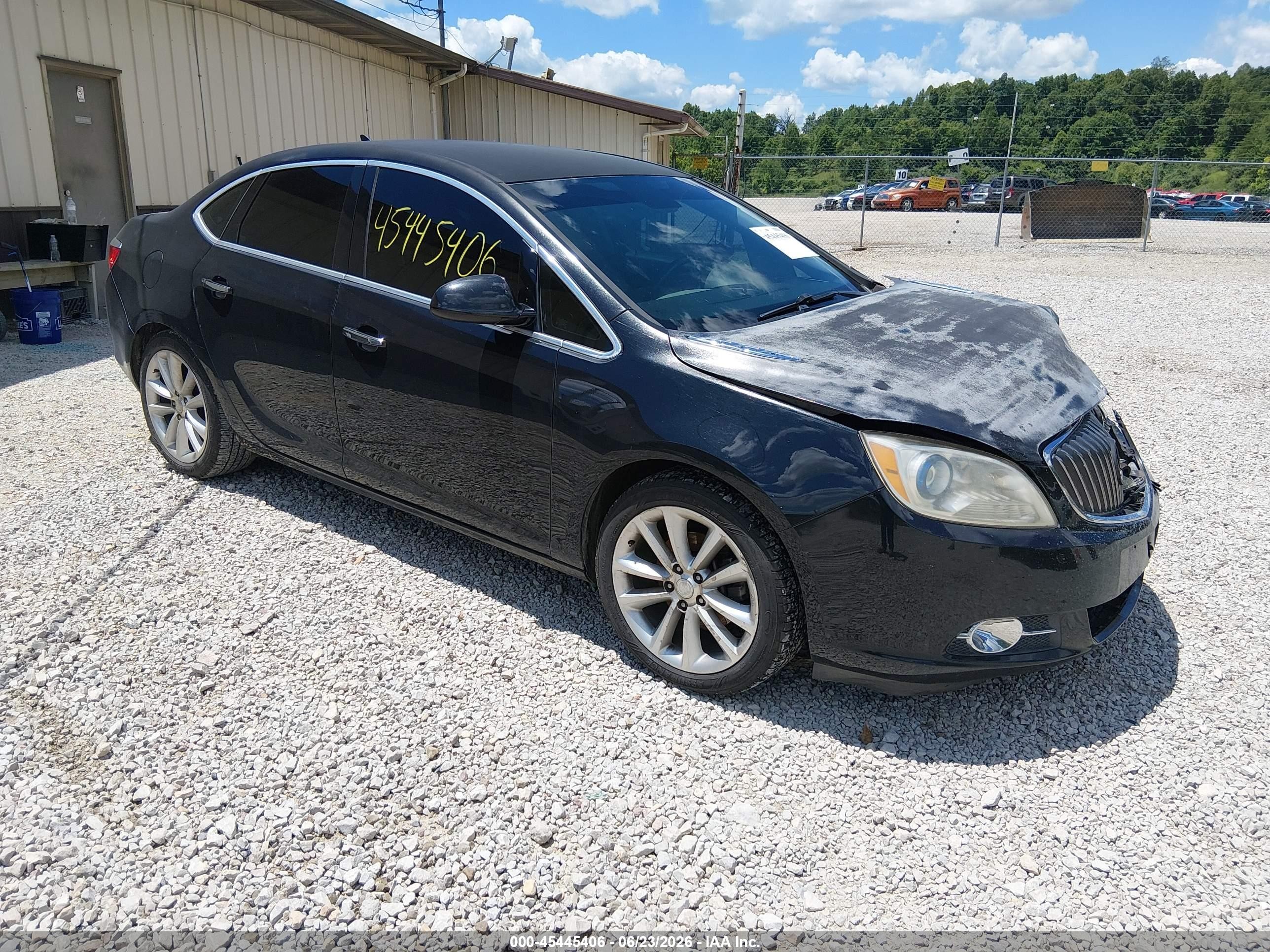 2014 Buick Verano, VIN 1G4PP5SK6E4109192 — Перед